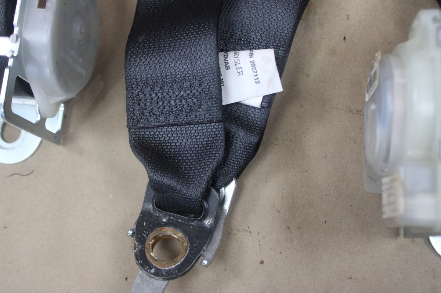 2011-2014 Challenger SEATBELT BUCKLE RETRACTOR Front Left Driver Rear Passenger