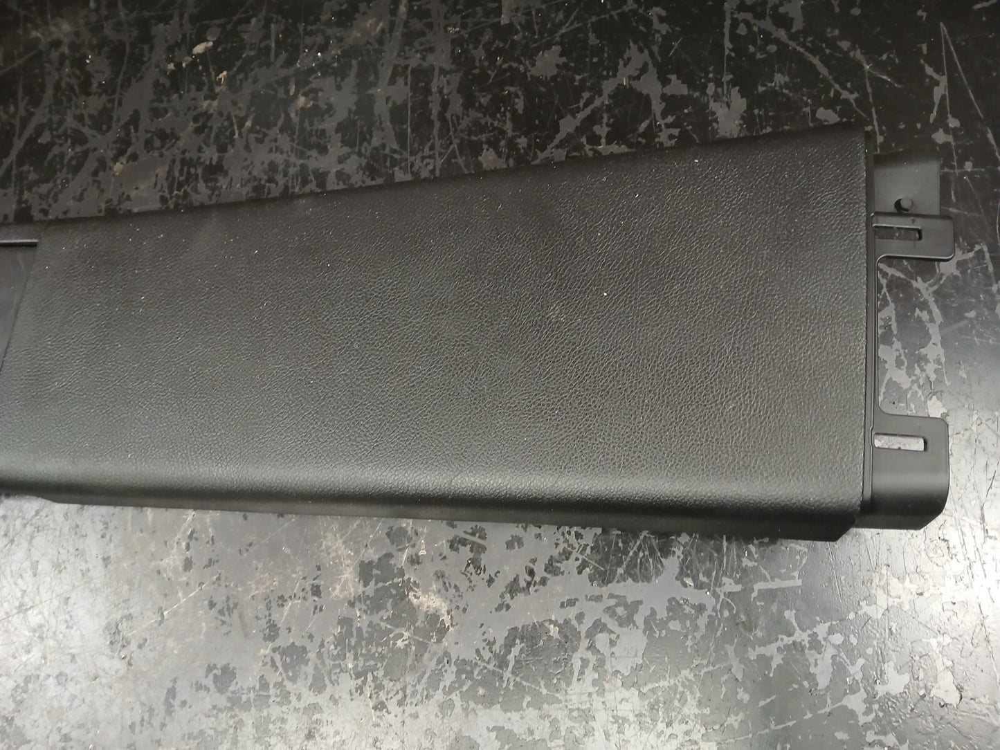 2016-2021 Jeep Grand Cherokee Upper Driver LH Side B Pillar Trim 5vp05dx9ac