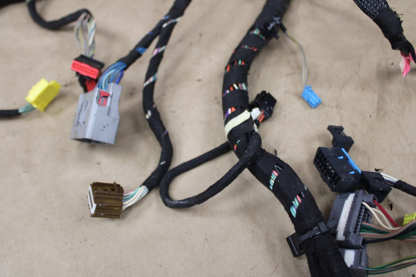 2011 Dodge Challenger R/T SRT8 Dash Wiring Wire Harness Assembly OEM 68064383AC