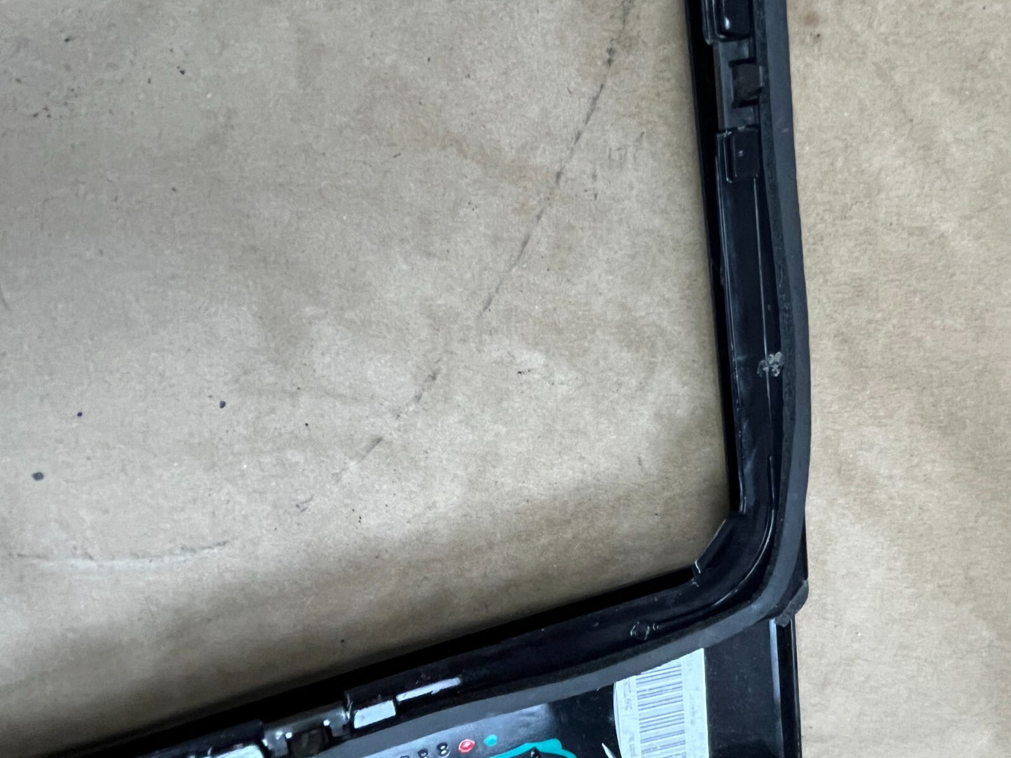 2008-2014 Cadillac Escalade Front Passenger RH Side Door Window Molding Trim