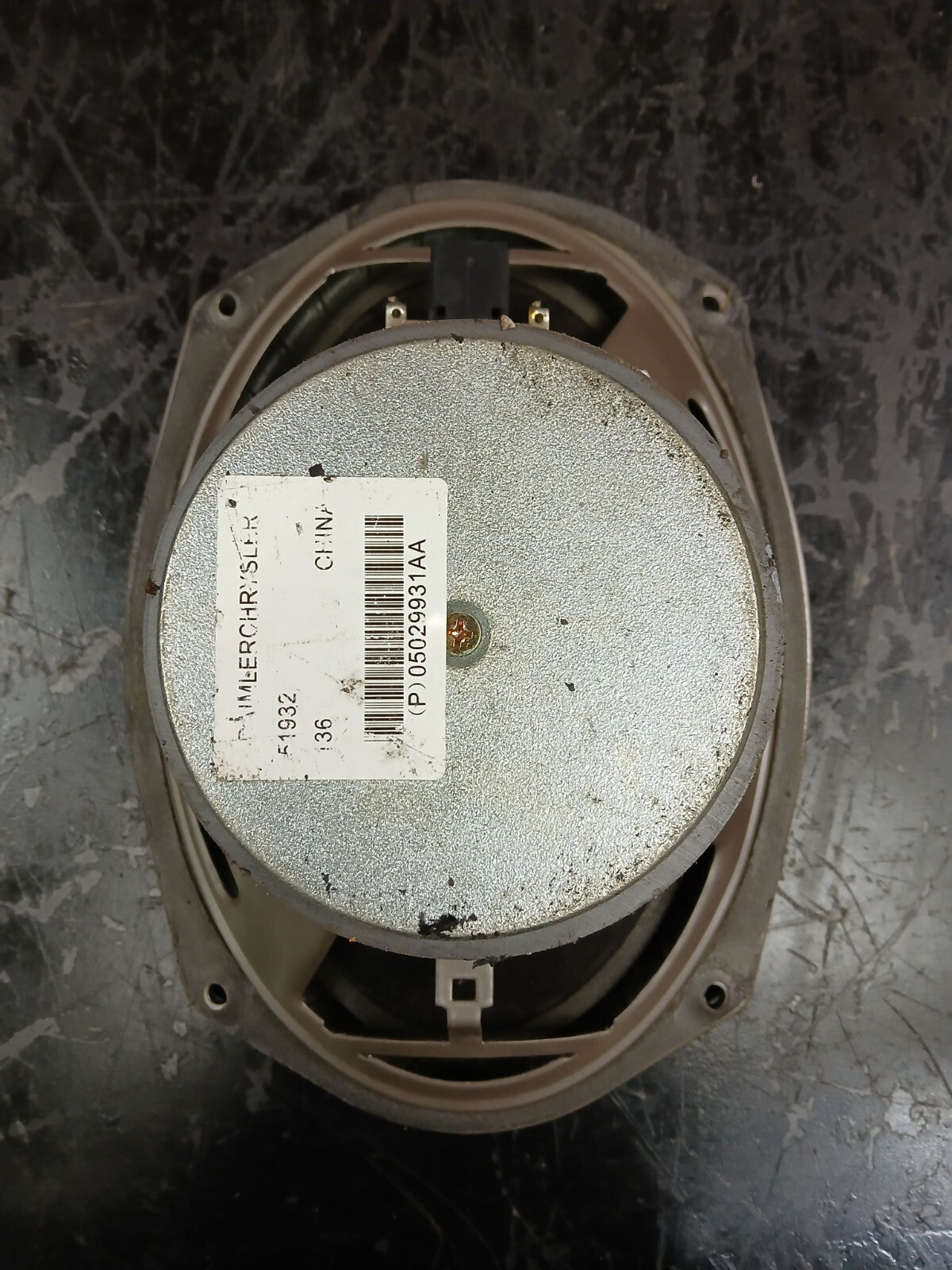 2006-2010 Dodge Charger Chrysler 300 Rear Oval Audio Sound Speaker 05029931aa