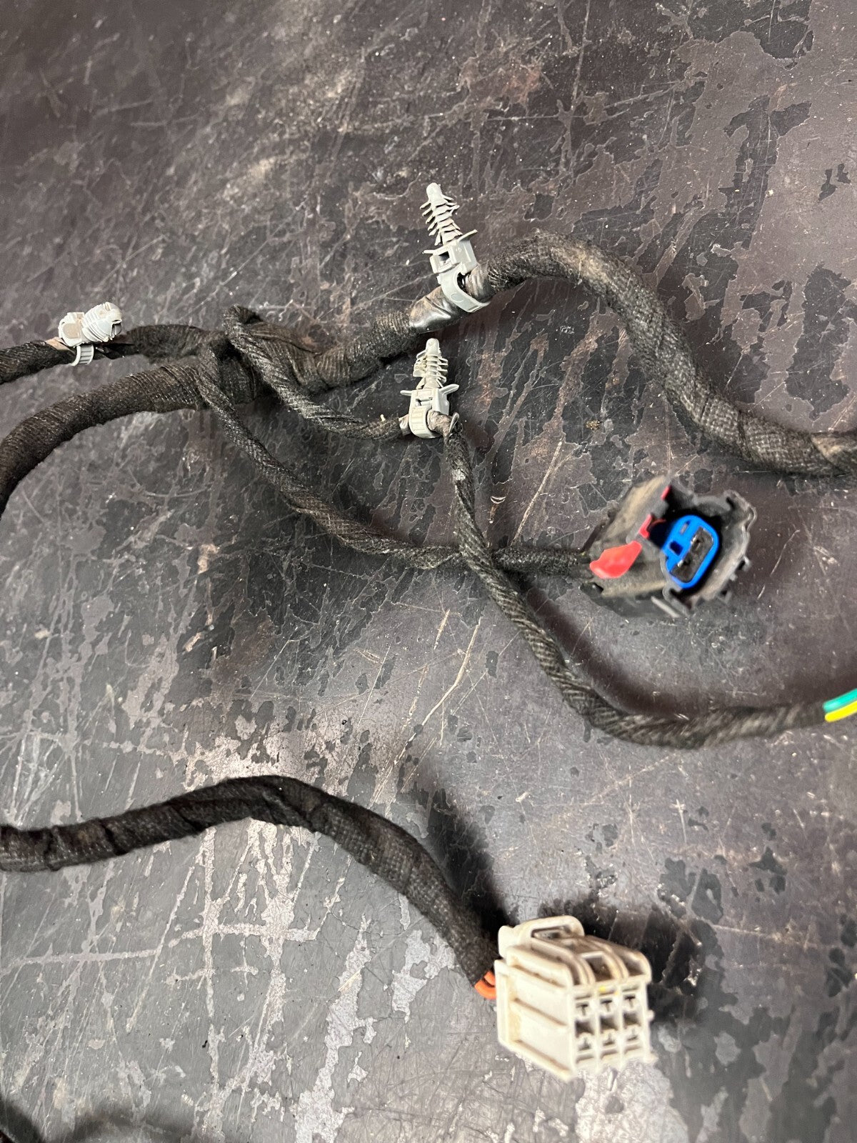 '12-'13 Dodge Dart Rear Door Wiring Harness OEM