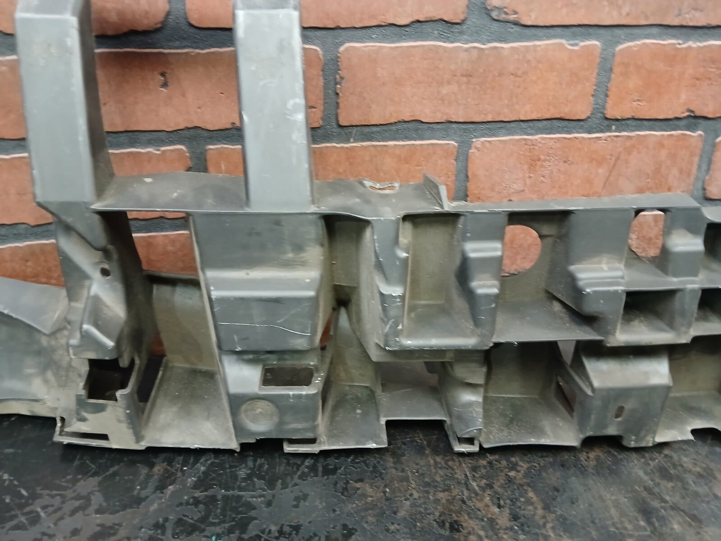 2012 Dodge Charger Front Bumper Impact Energy Absorber Support Bracket