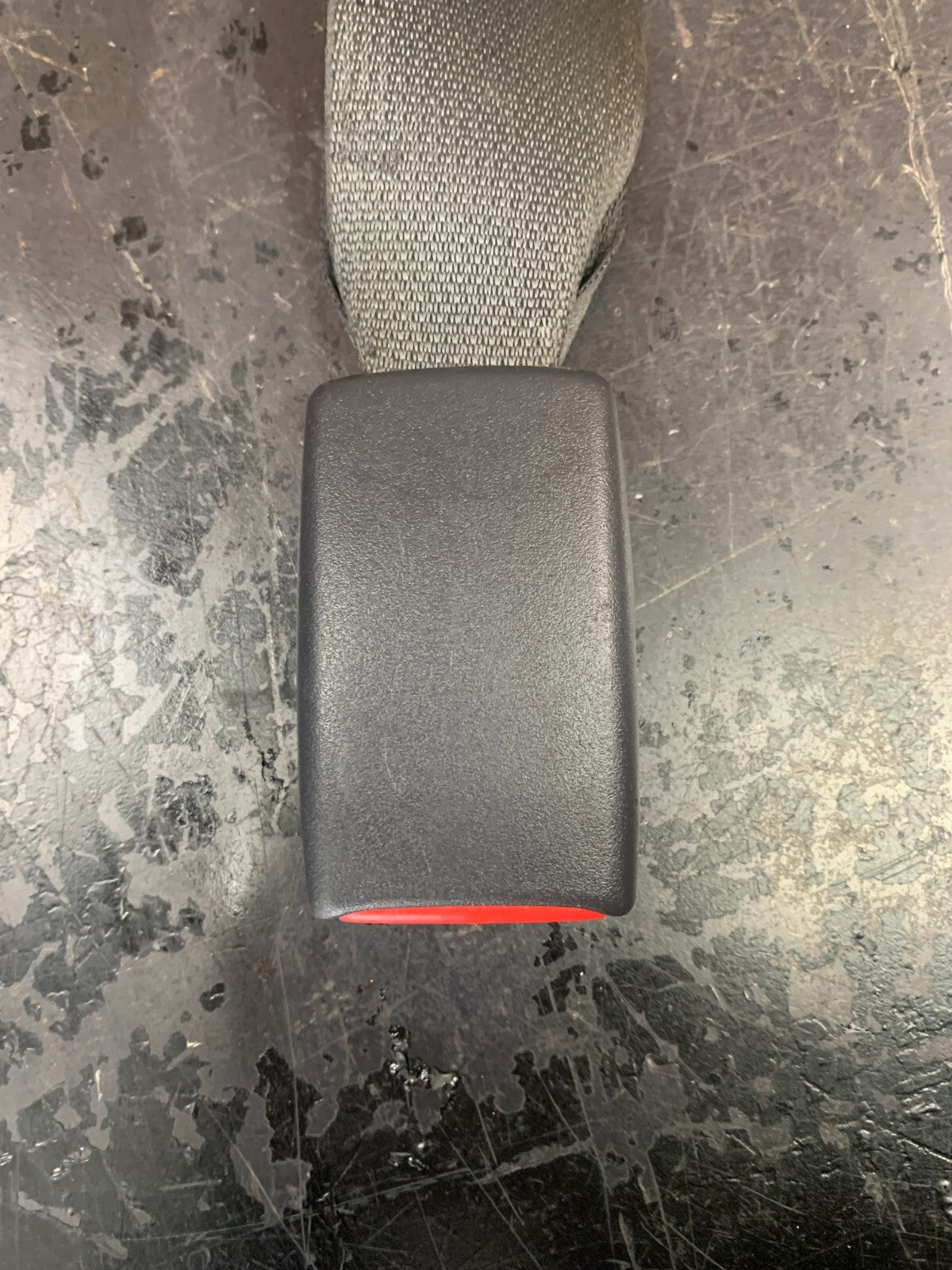 2005-2008 DODGE CHARGER/CHRYSLER 300 REAR CENTER SEAT BELT RETRACTOR P1BY501DVAD