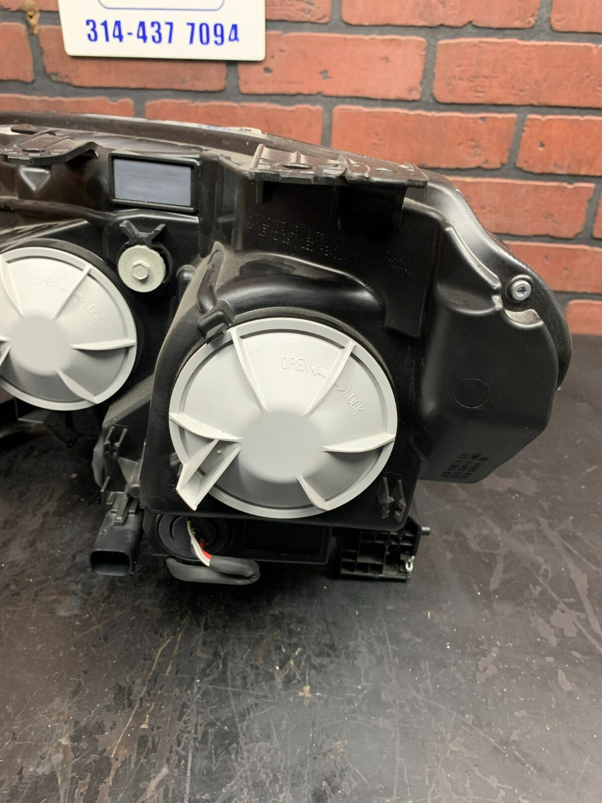 OEM 2019 2020 2021 Ford Ranger Right RH Passenger Halogen Headlight LIKE NEW