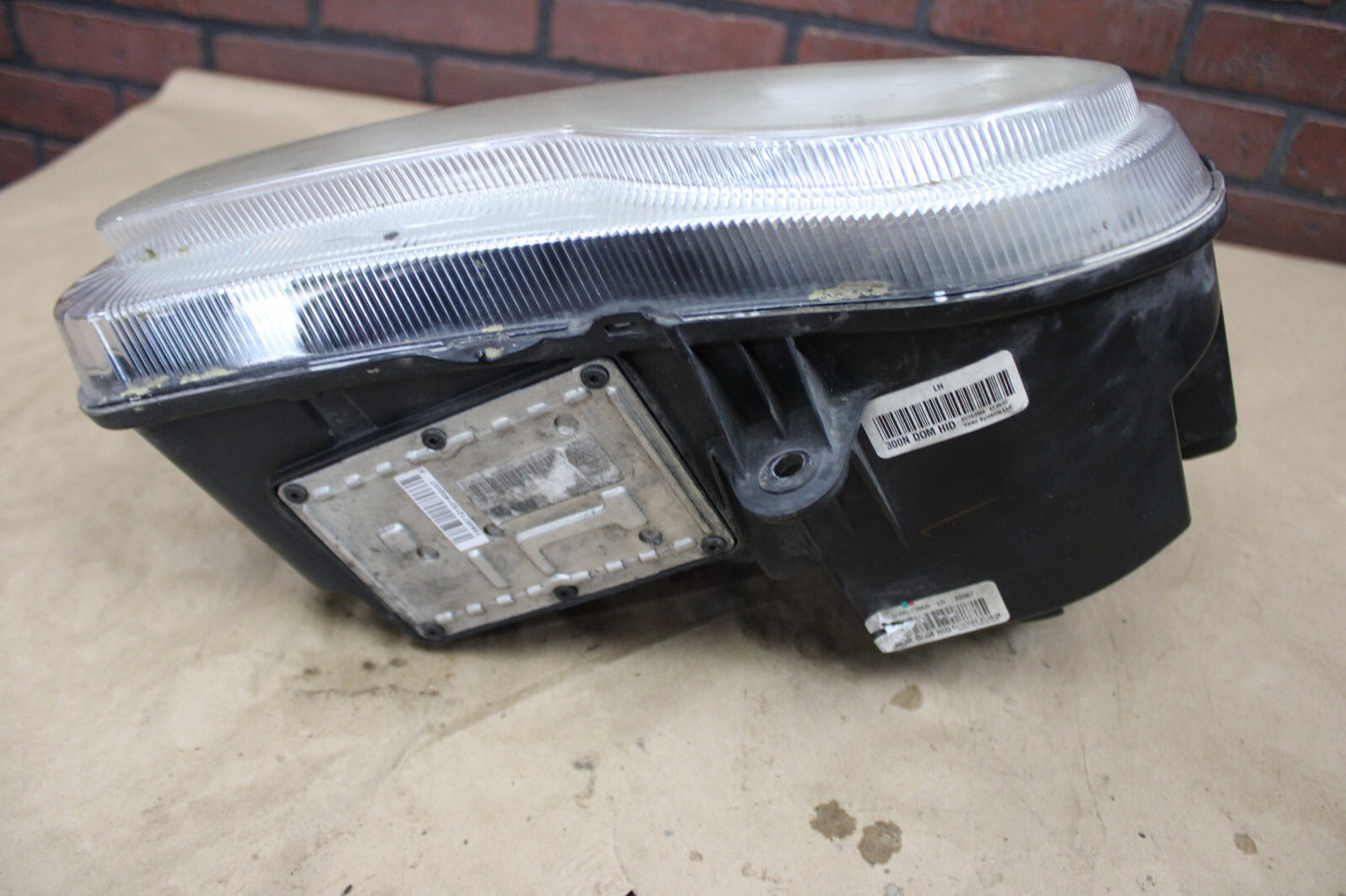 2005-2010 CHRYSLER 300 SRT8 DRIVER LEFT LH XENON HID HEADLIGHT ASSEMBLY OEM BULB