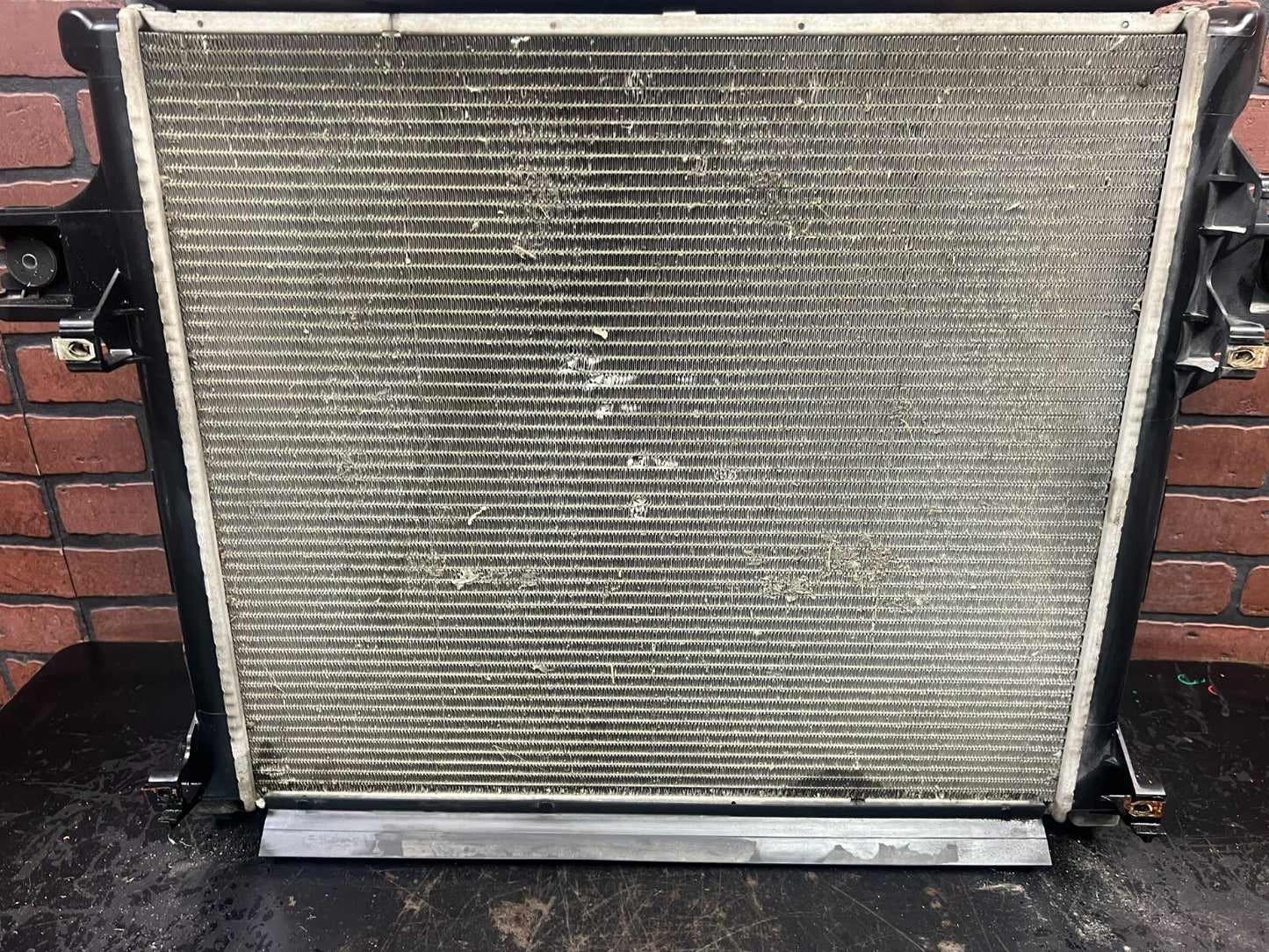 2006-2010 JEEP GRAND CHEROKEE SRT-8 6.1L OEM ENGINE FAN CONDENSER RADIATOR