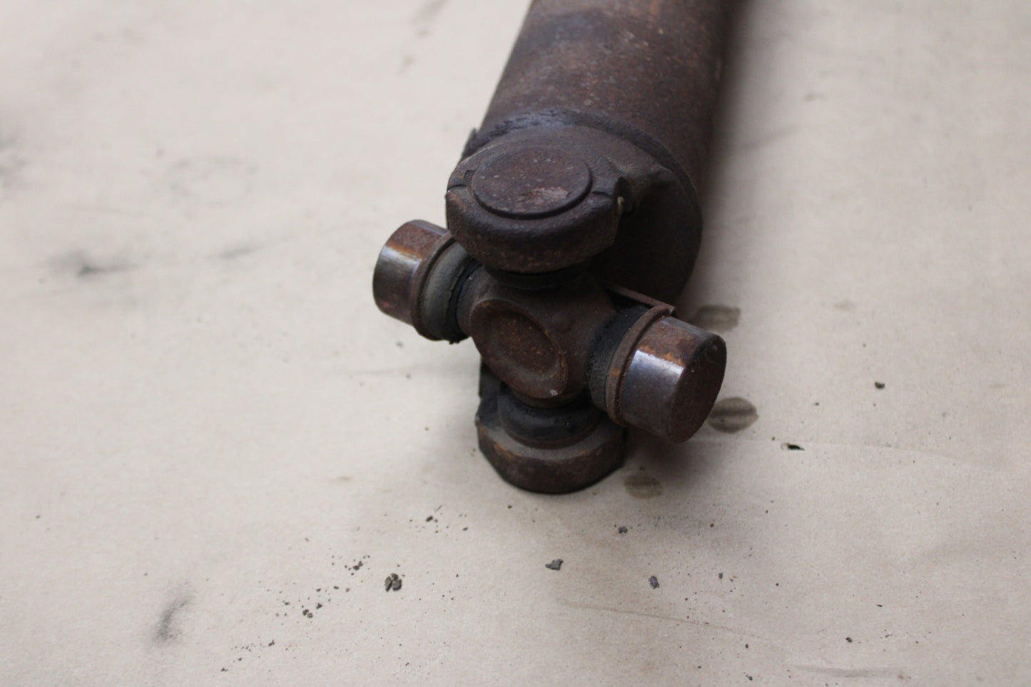 2007-2014 Cadillac Escalade Front Driveshaft Drive Shaft Assembly OEM
