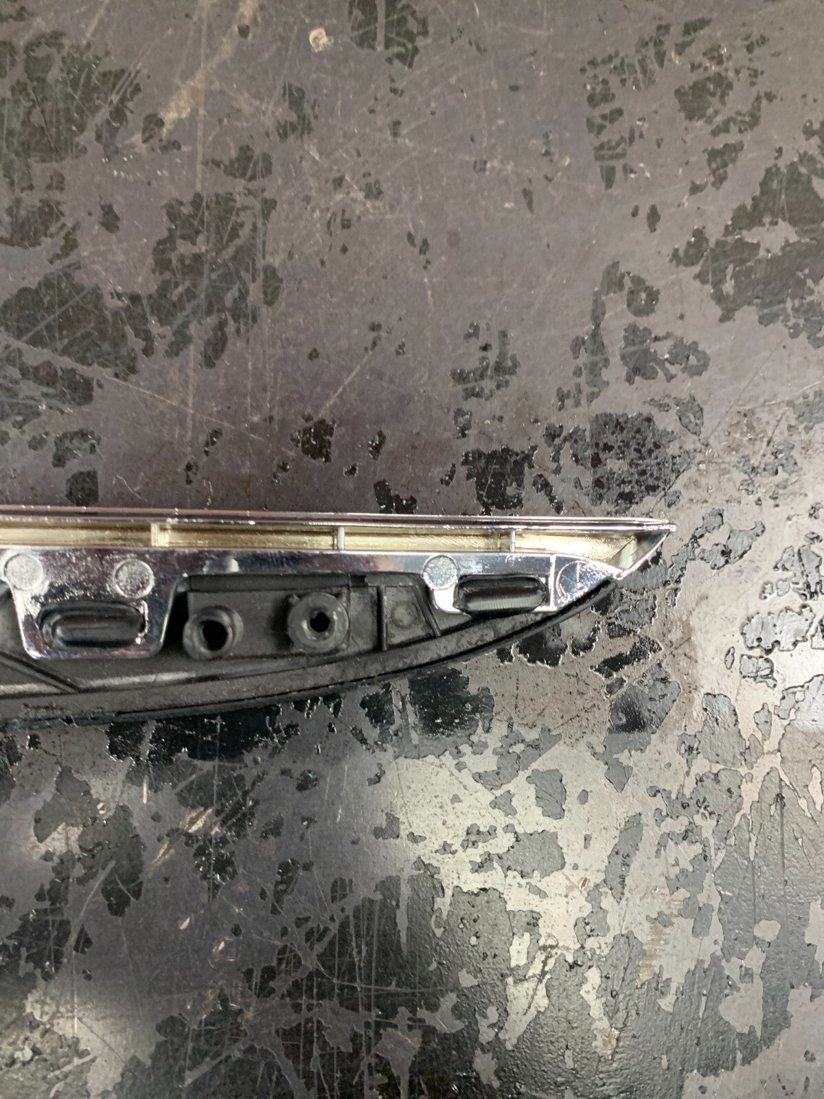 15-18 JEEP GRAND CHEROKEE SRT8 OEM FRONT LH DOOR PANEL CARBON FIBER TRIM Damaged
