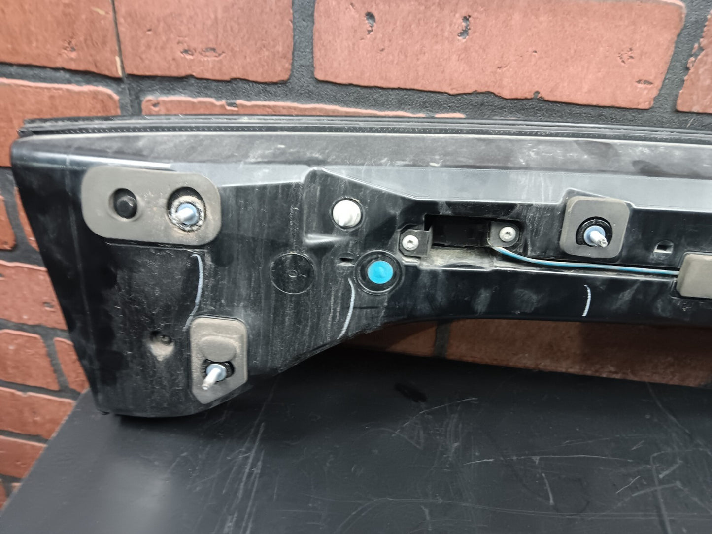 2015-2023 Dodge Charger Rear Center Tail Light Lamp Assembly 68398666ac