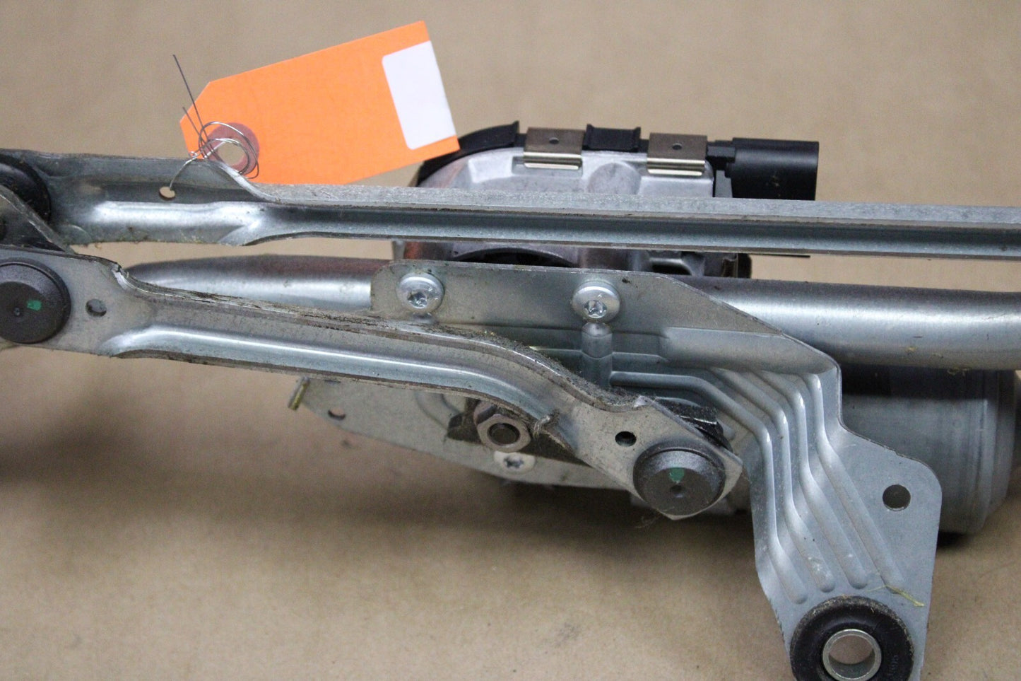 2012-2018 AUDI S7 WINDSHIELD WIPER TRANSMISSION LINKAGE & MOTOR OEM 4G1 955 119