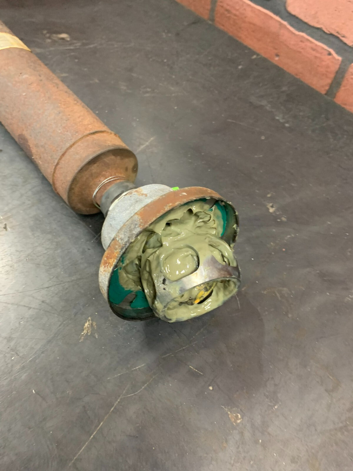 12-24 Jeep Dodge SRT 6.4L Front Drive Shaft 05038553AD GREAT CONDITION TESTED
