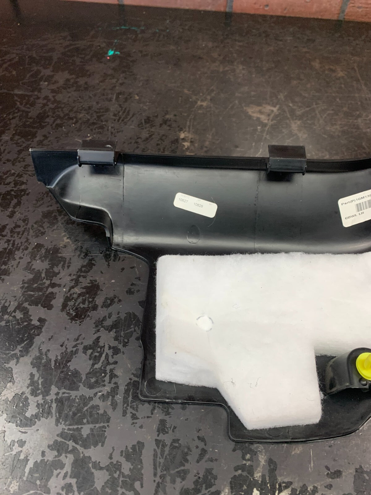 2011-2013 Jeep Grand Cherokee SRT Kick Panel LH Driver Side OEM 1GM13DX9AD