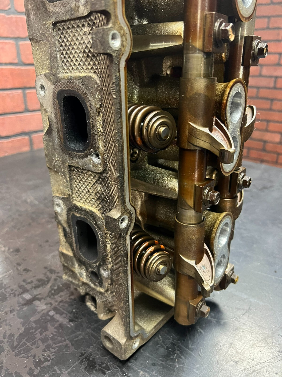 Right Cylinder Head From 2008-2014 300/Challenger/Charger 5.7 53021616DE