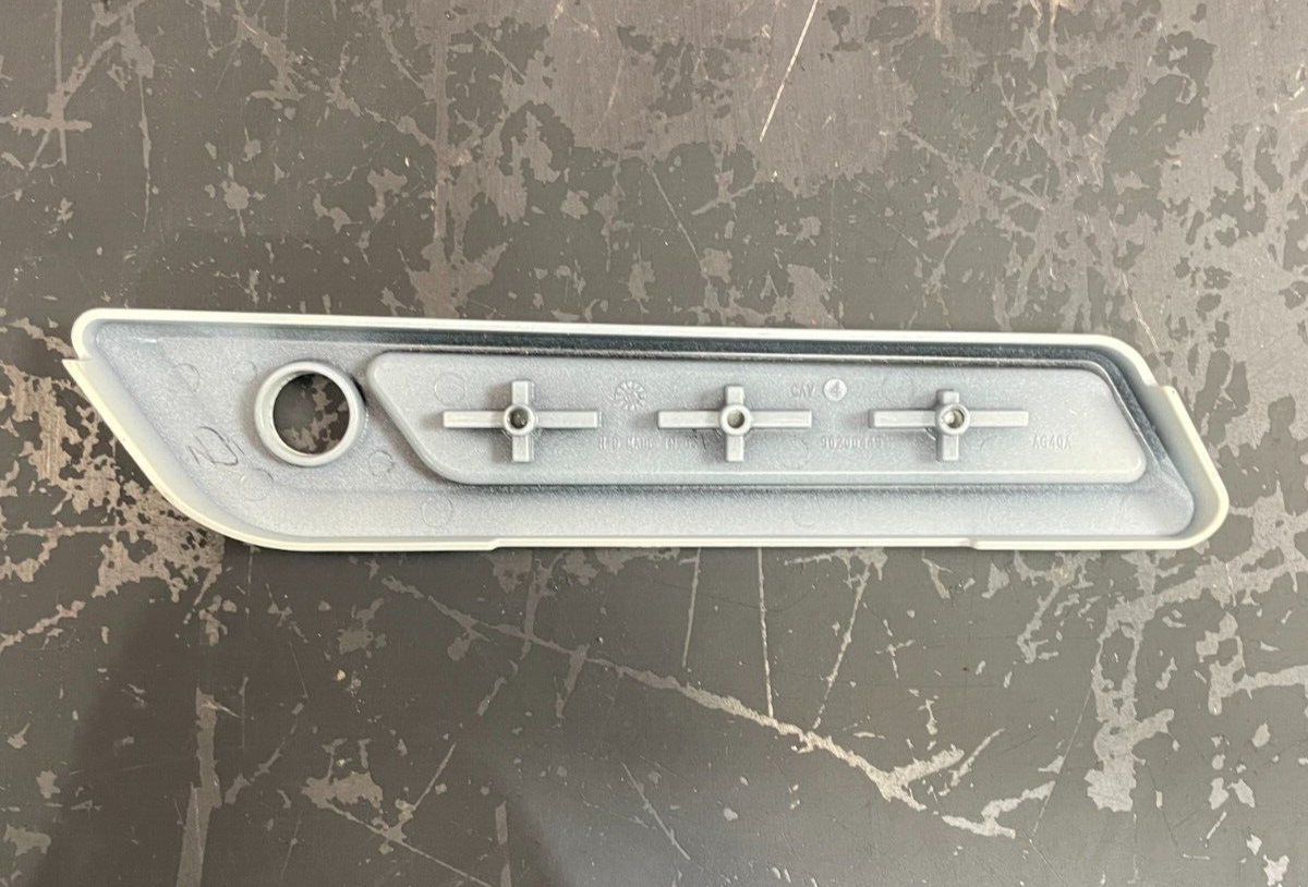 Harley Davidson Touring 14-UP Right Saddlebag Latch Hing White 90200449