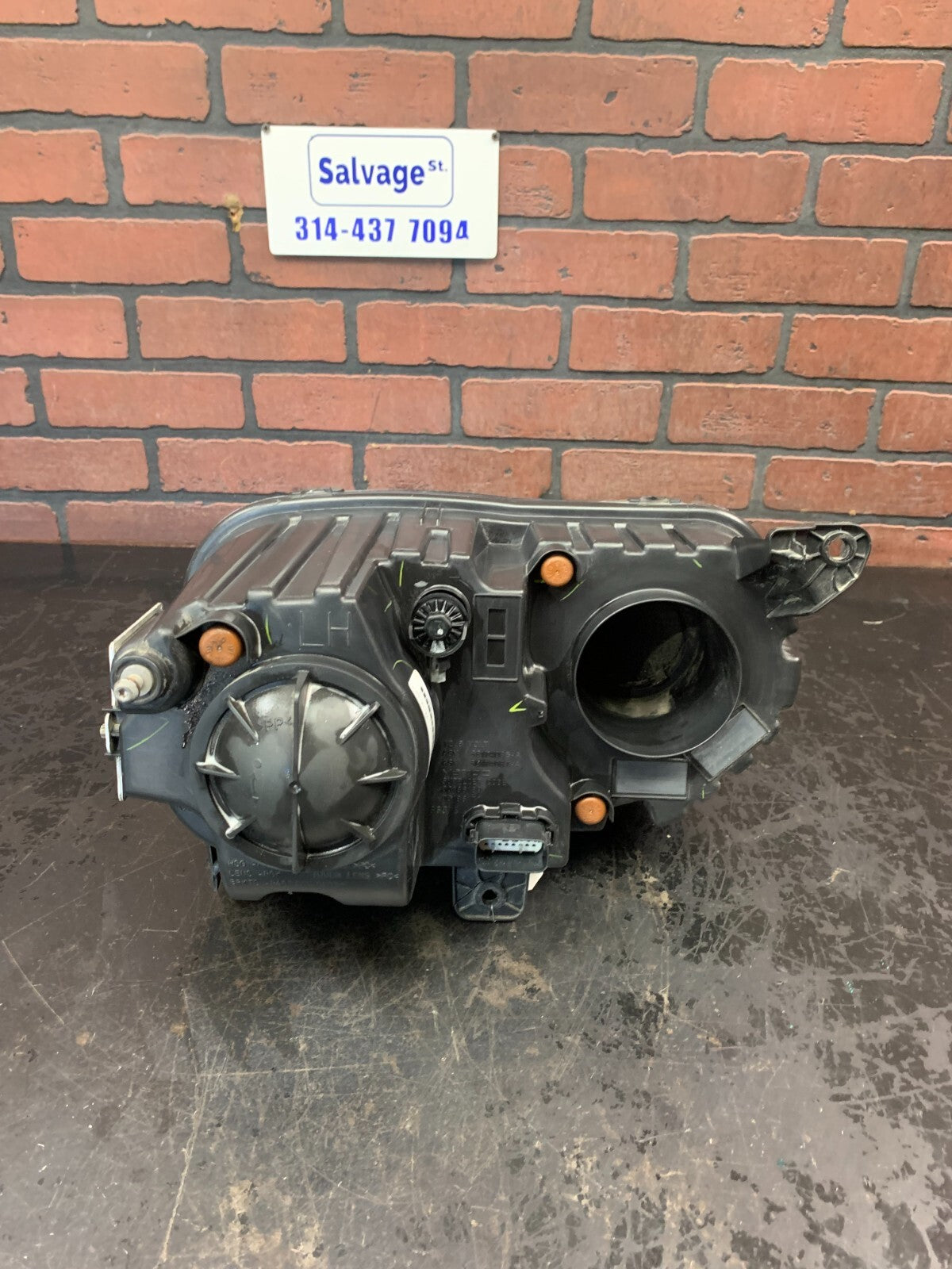 2015-2023 Dodge Challenger Driver LH Side Headlight Assembly OEM 68174065A