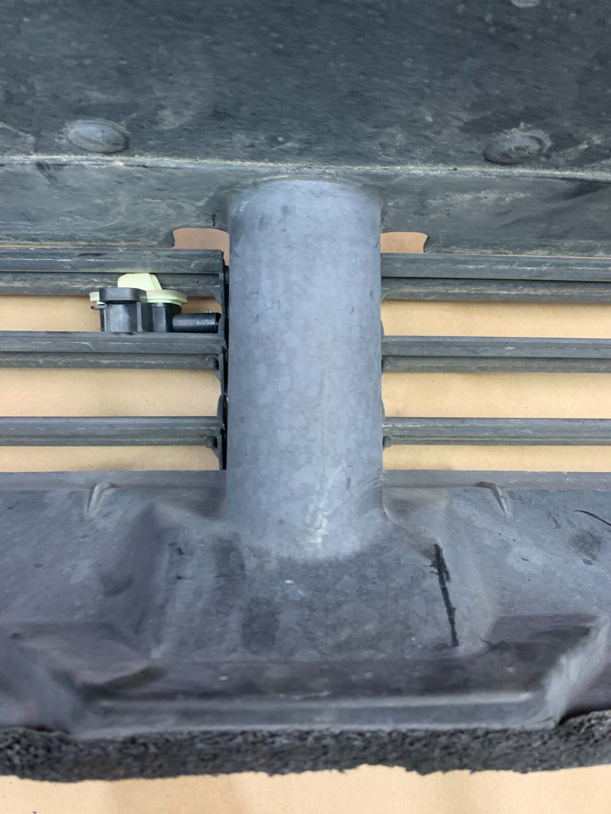 2015-2019 DODGE RAM 1500 5.7 Active Air Shutter Classic Style OEM Missing Slats