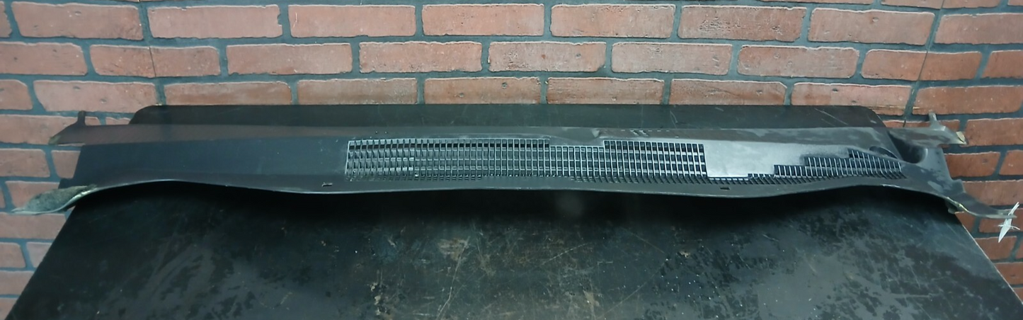 2007-2012 Dodge Caliber Mopar Windshield Grille Cowl Top Panel 05303815af