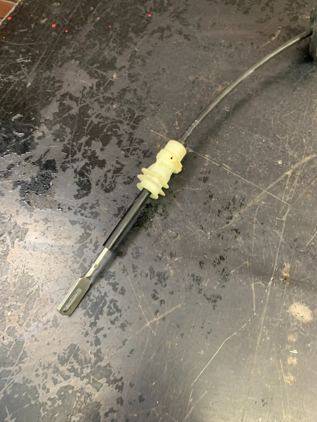 05-13 Grand Cherokee Commander Auto Transmission Shifter Cable OEM 52109699AD