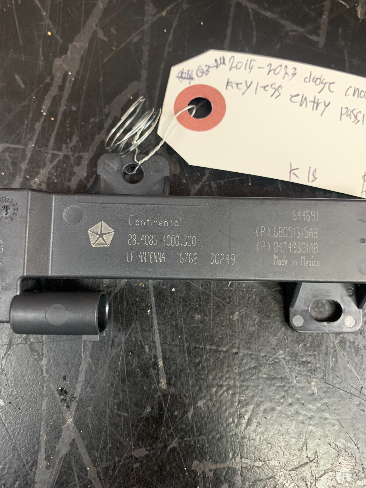 2015-23 DODGE CHALLENGER KEYLESS ENTRY PASSIVE ANTENNA MODULE 68051315AB OEM
