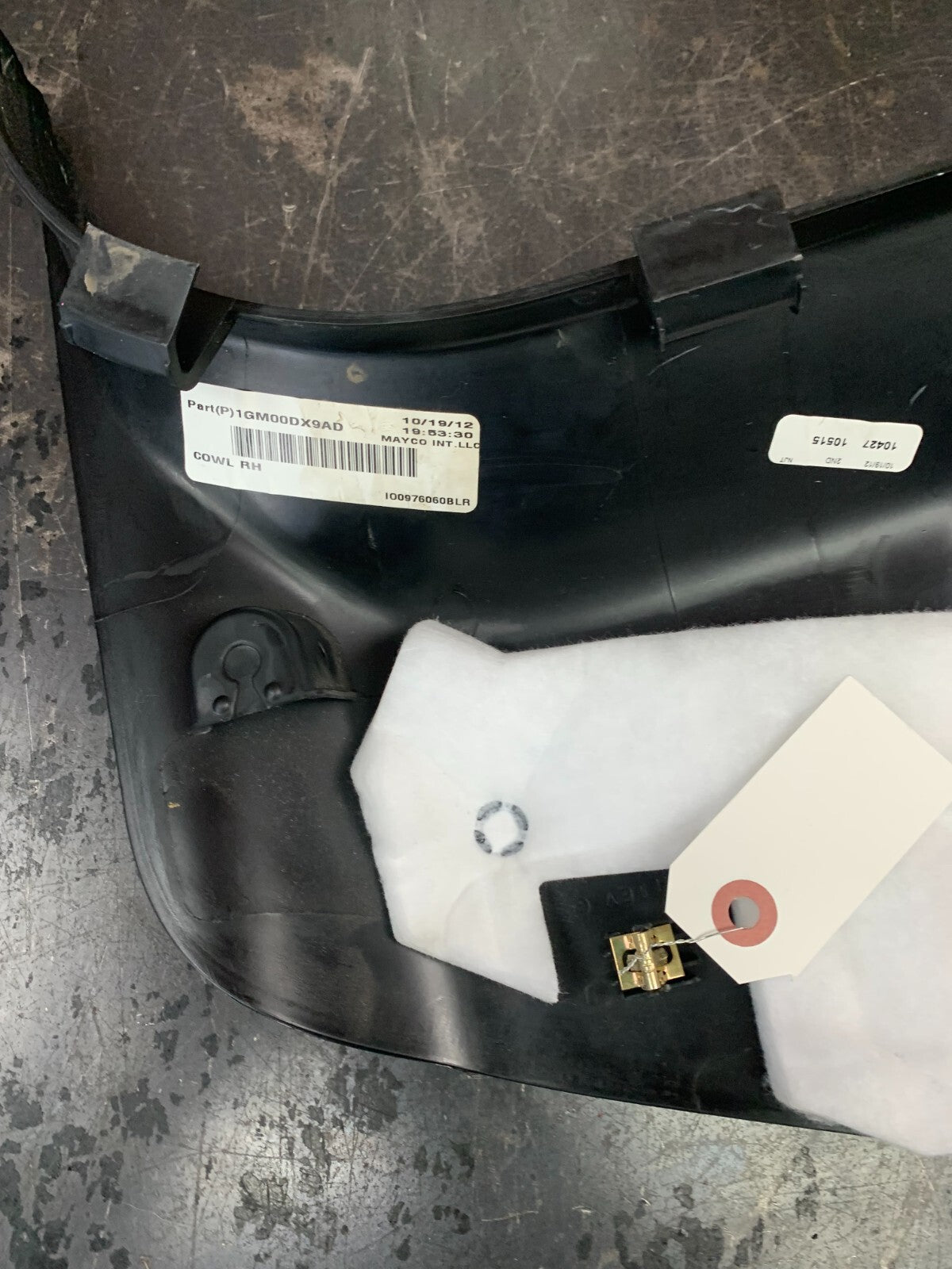 2011-2013 Jeep Grand Cherokee OEM Right Front Lower Kick Panel Trim 1GM00DX9AD