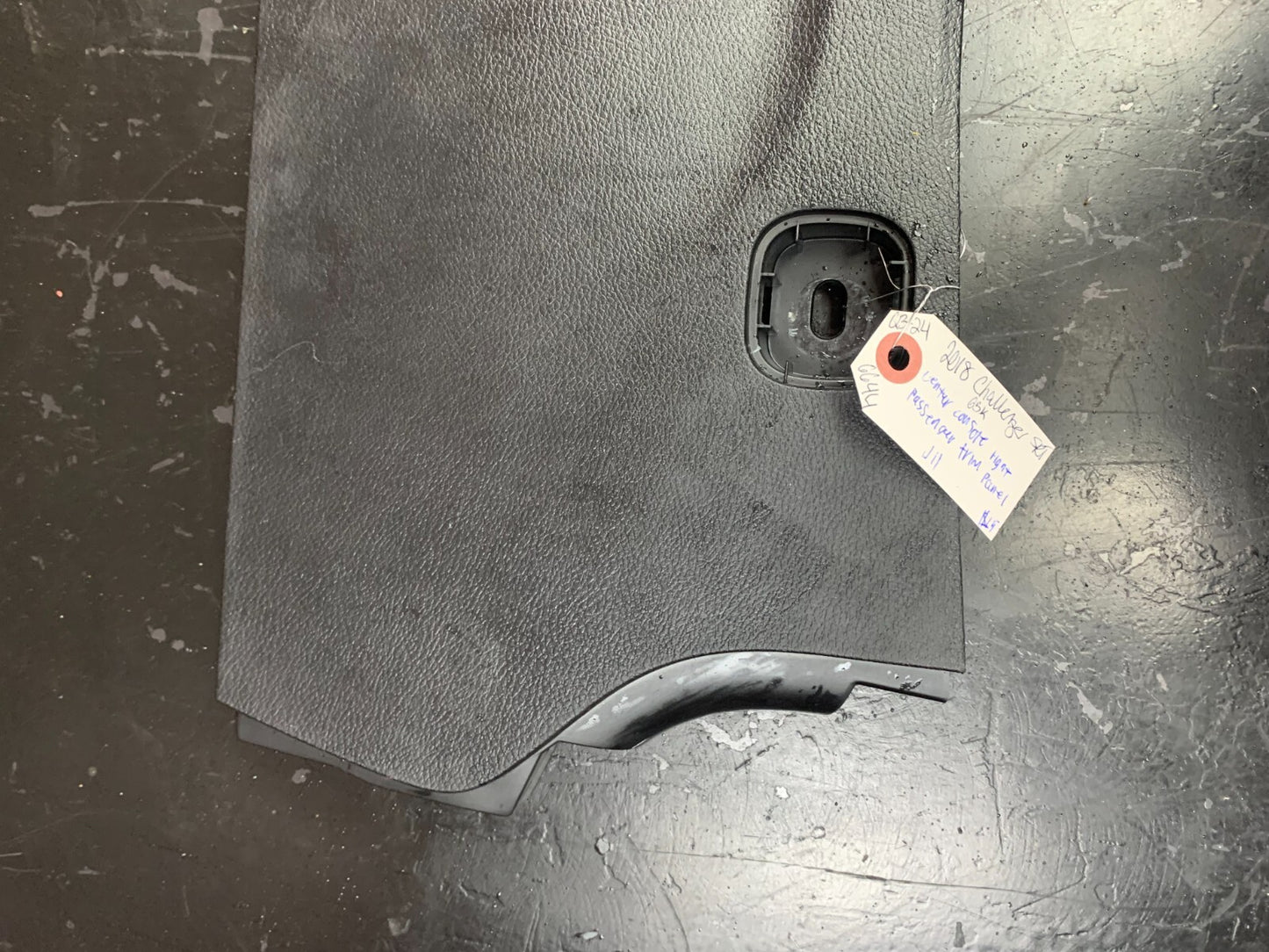 2015-2023 DODGE CHALLENGER CENTER CONSOLE RIGHT PASSENGER TRIM 5XQ84DX9AB OEM.