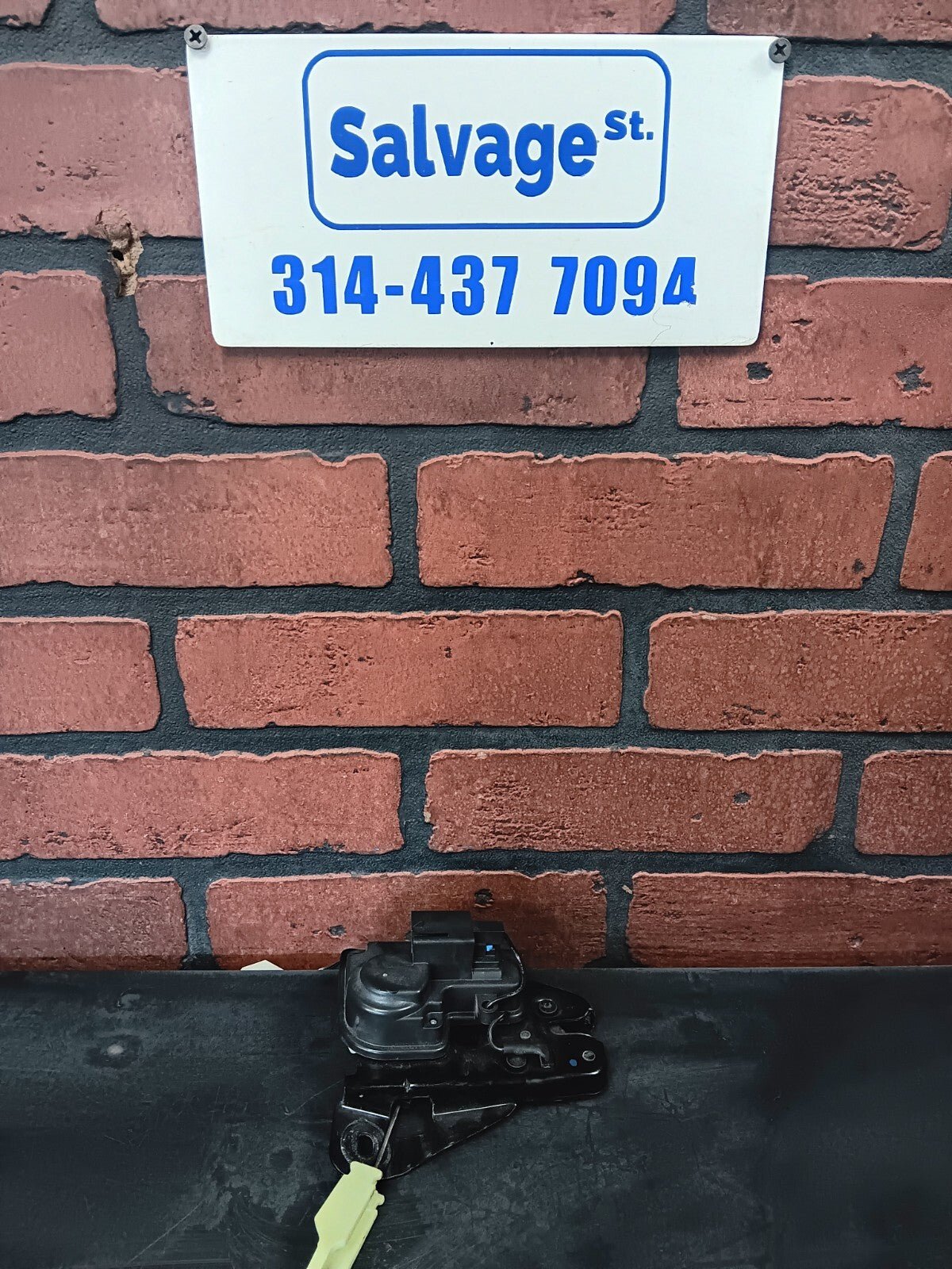 Dodge Rear Trunk Liftgate Lock Latch Release Actuator SOME DAMAGE