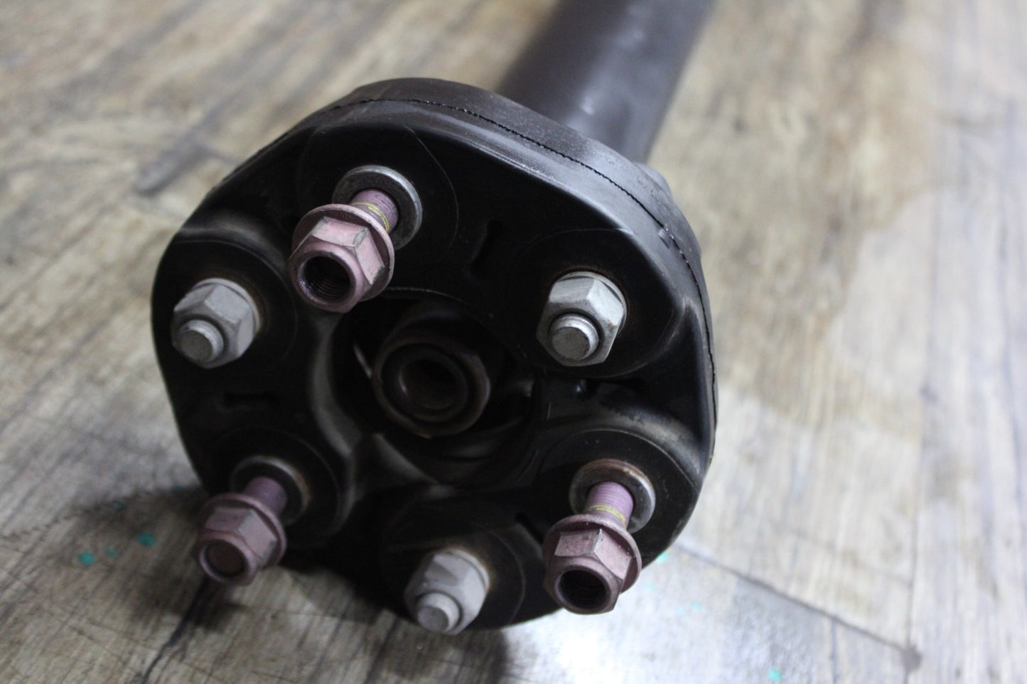 09-13 Dodge Challenger SRT8 Driveshaft Mopar Shaft OEM Automatic 05038277AE 69k