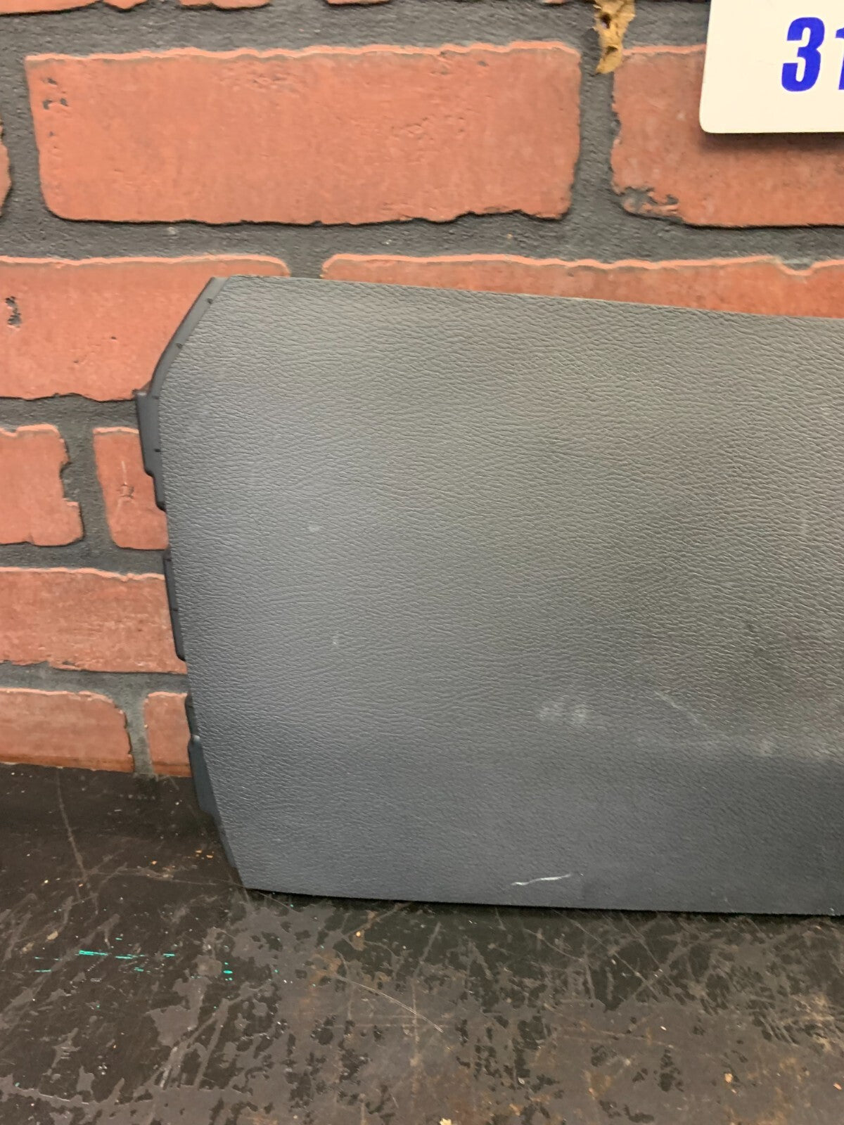 2011-2020 CHARGER/300 CENTER CONSOLE LEFT DRIVER SIDE COVER TRIM PANEL OEM
