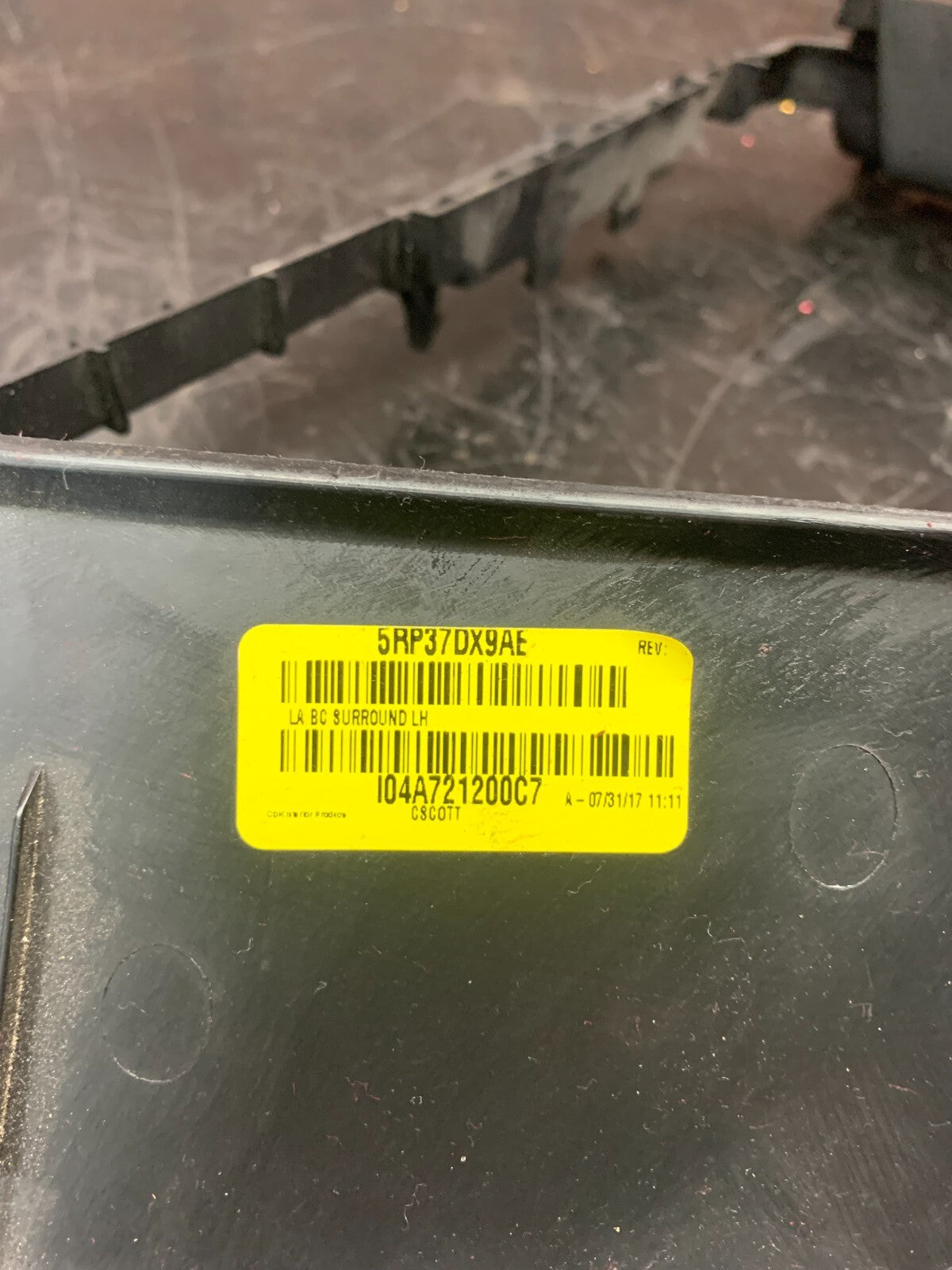 2015 - 2023 DODGE CHALLENGER REAR LEFT C PILLAR TRIM COVER PANEL OEM 5RP37DX9AE