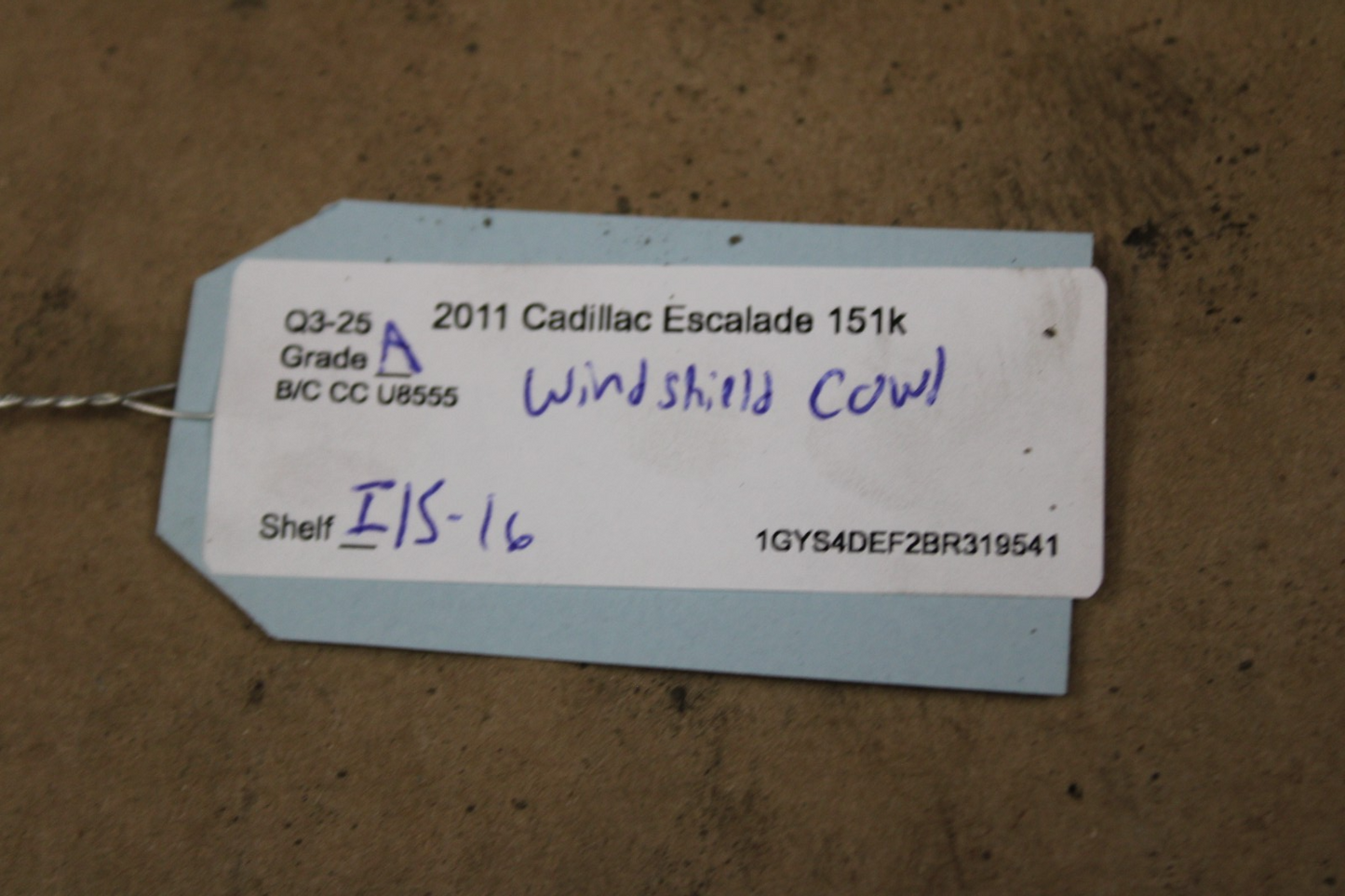 2007-2014 Cadillac Escalade Front Windshield Wiper Defroster Cowl Panel Molding