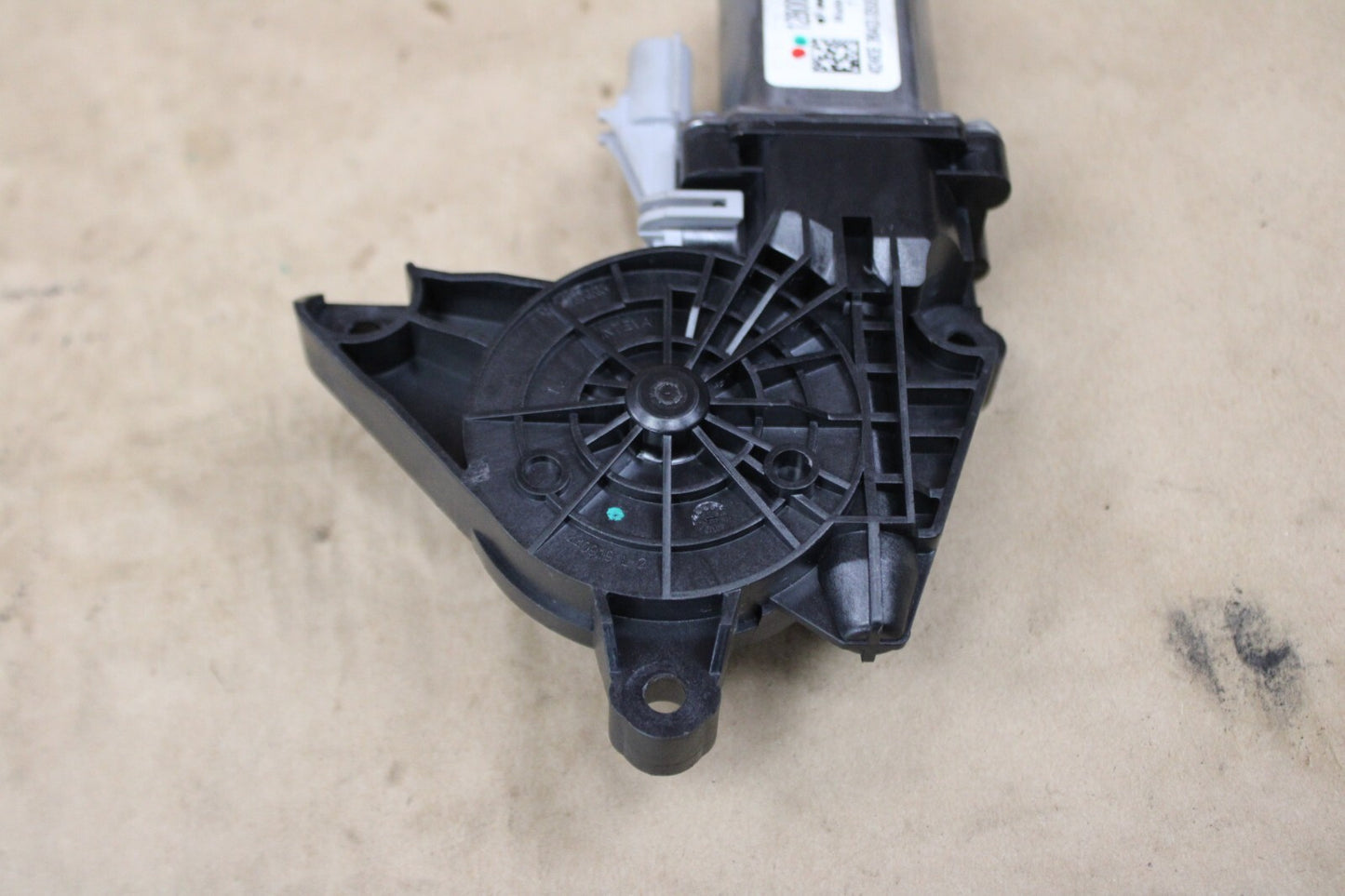 2011 - 2023 DODGE CHARGER REAR LEFT DOOR WINDOW REGULATOR MOTOR OEM 128000882B