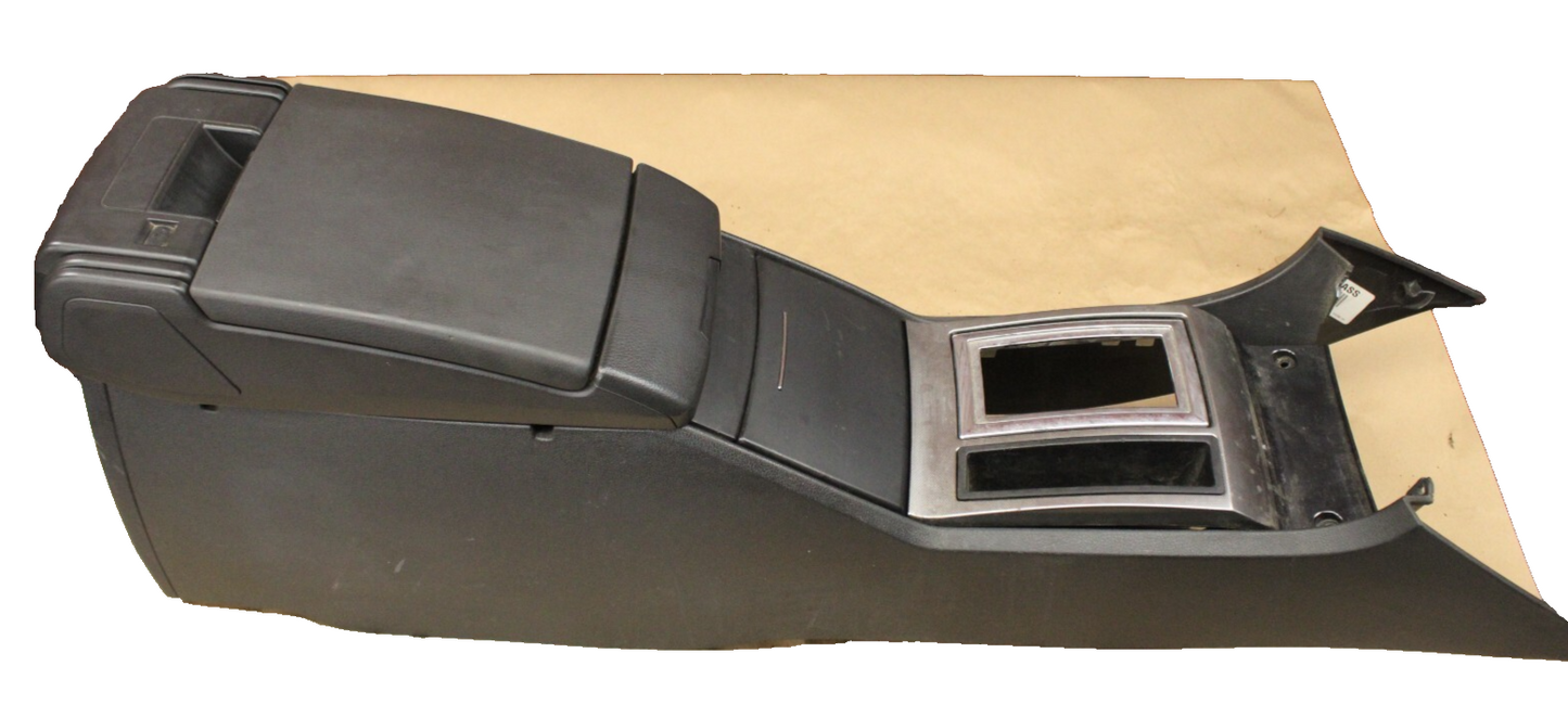 05-07 CHRYSLER 300 C FLOOR CENTER CONSOLE ARMREST STORAGE REAR SEAT DISPLAY DVD