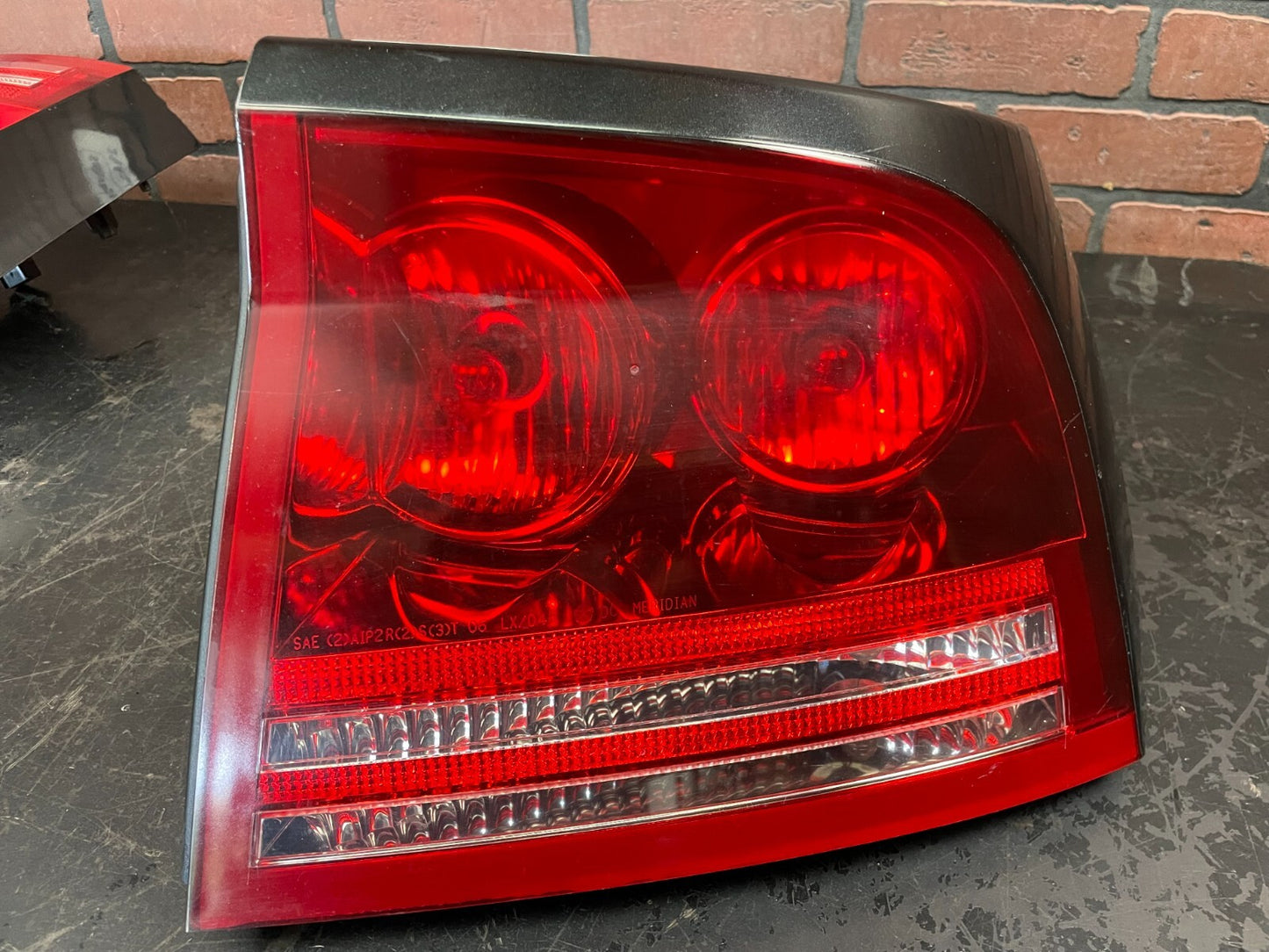 2006-2008 Dodge Charger Taillights Center Rear Brake Light 5174406AA 5174407AA