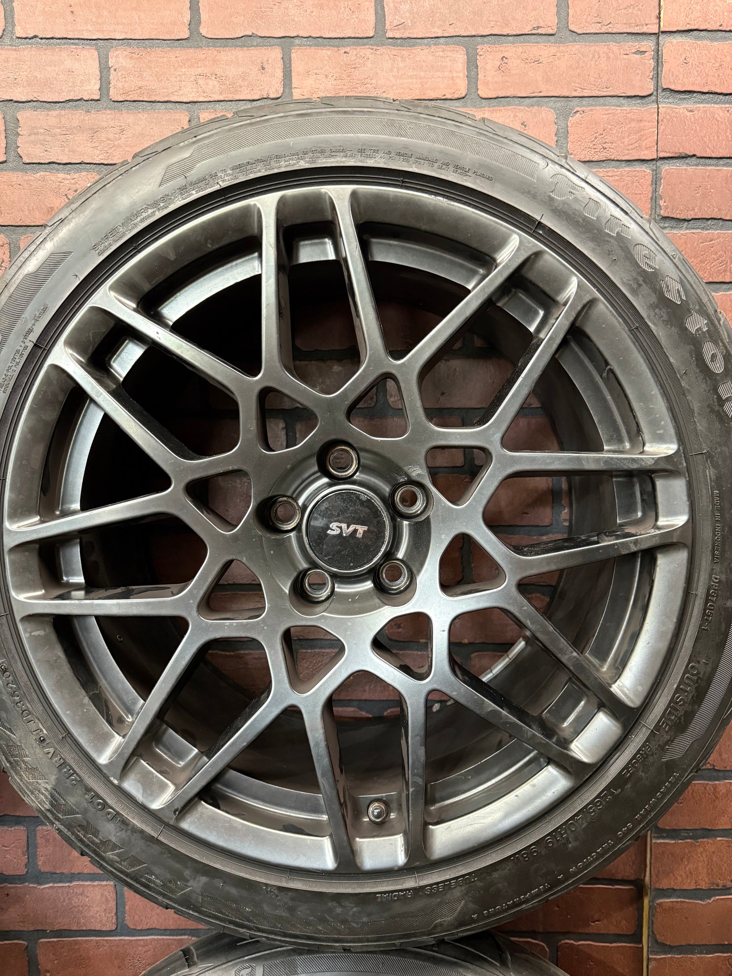 Used OEM Ford Mustang GT500 SVT Staggered Wheel and Tire Set 20x9.5, 19x9.5