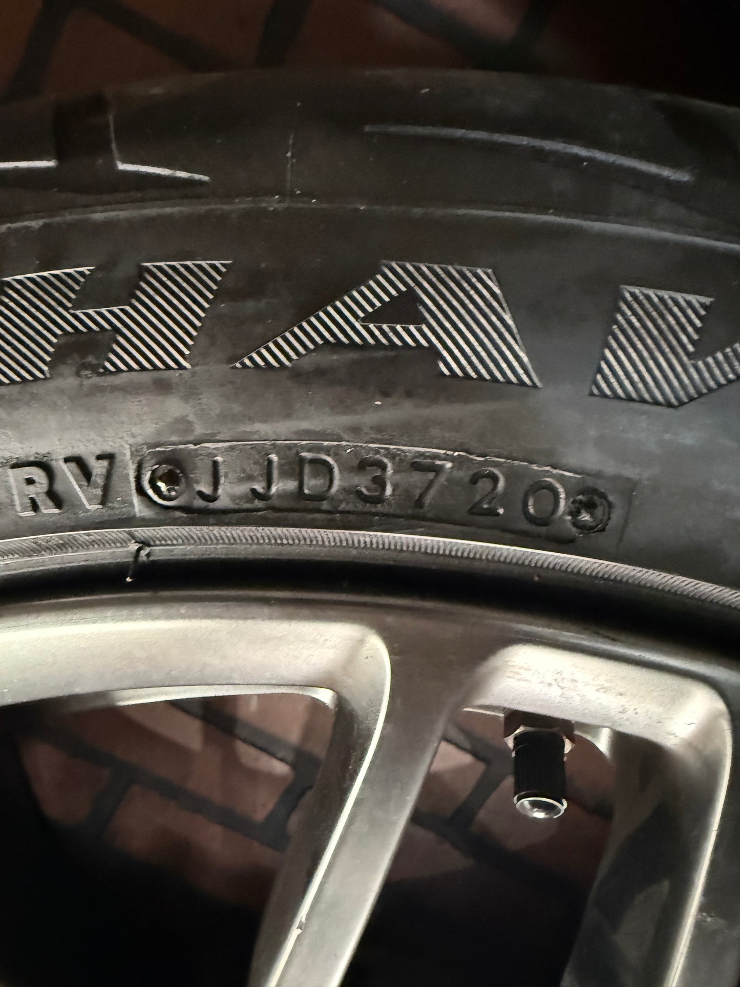 Used OEM Ford Mustang GT500 SVT Staggered Wheel and Tire Set 20x9.5, 19x9.5