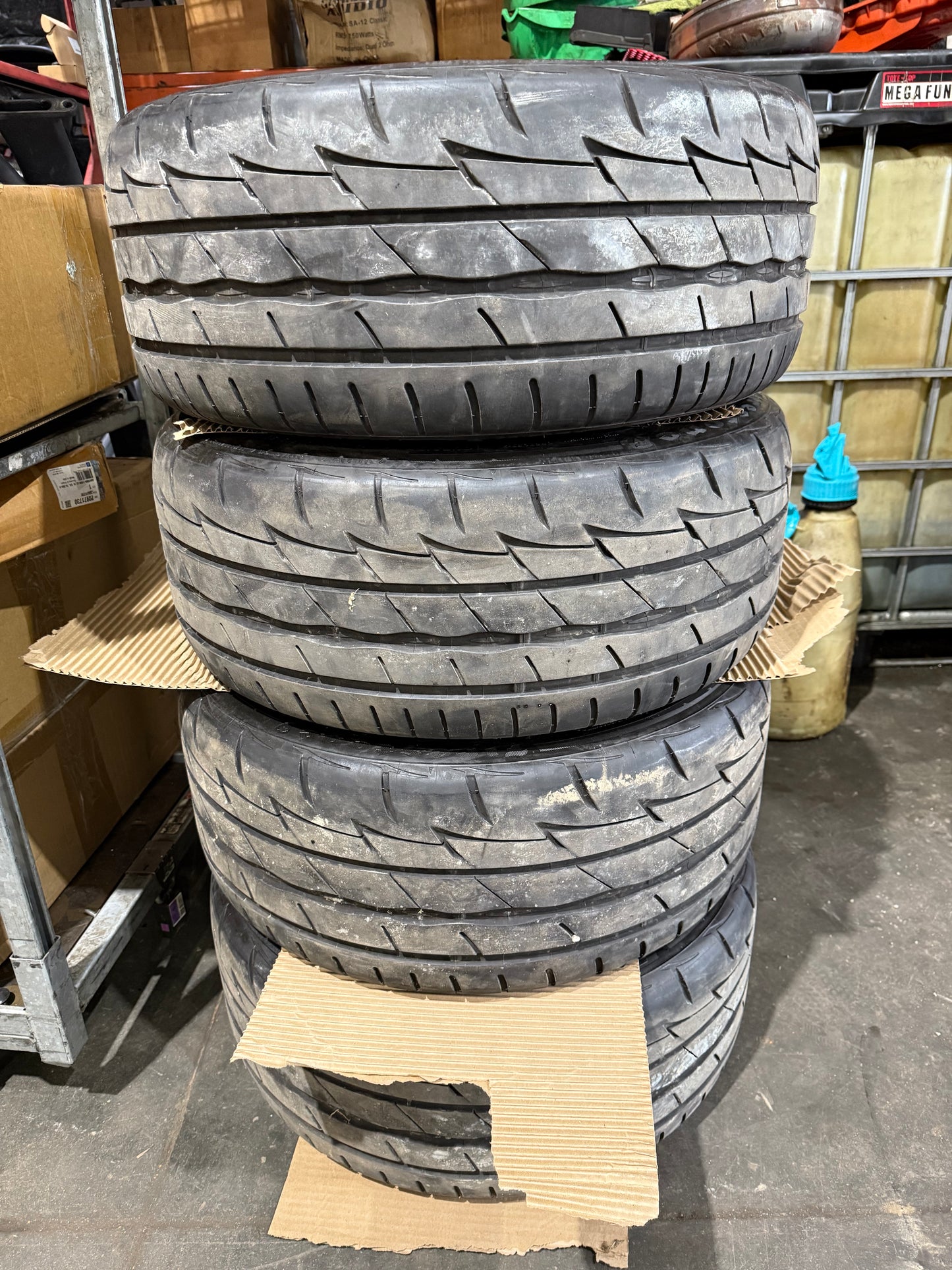 Used OEM Ford Mustang GT500 SVT Staggered Wheel and Tire Set 20x9.5, 19x9.5