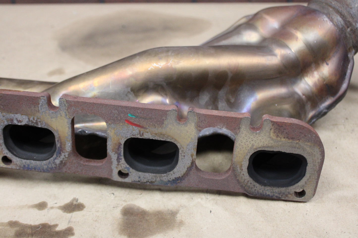 21-23 Dodge Charger Challenger SRT 6.2L 6.4L Hemi Exhaust Manifold Left Driver