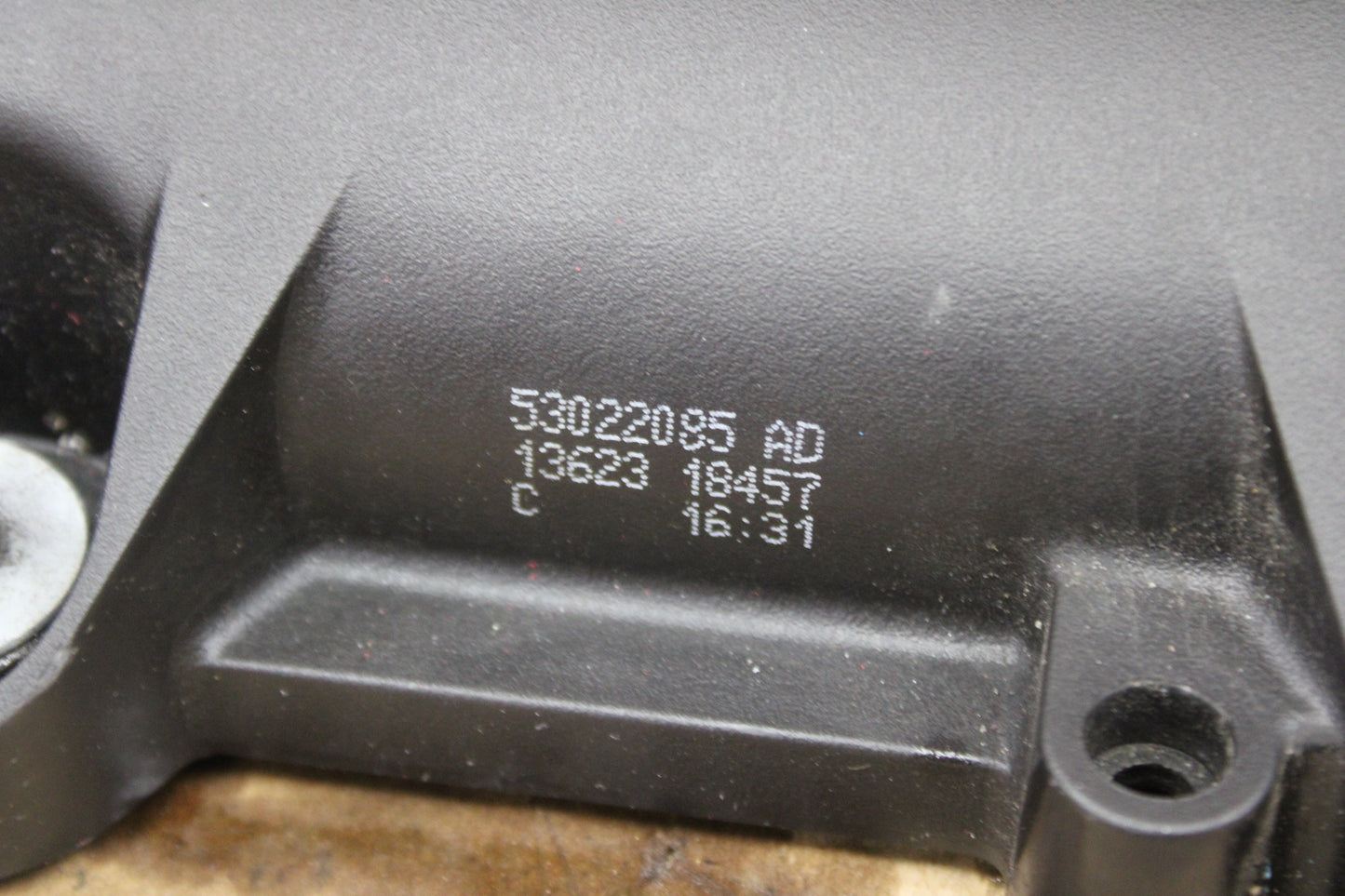 2011-2023 Dodge Challenger Charger 6.4L 392 Left Valve Cover