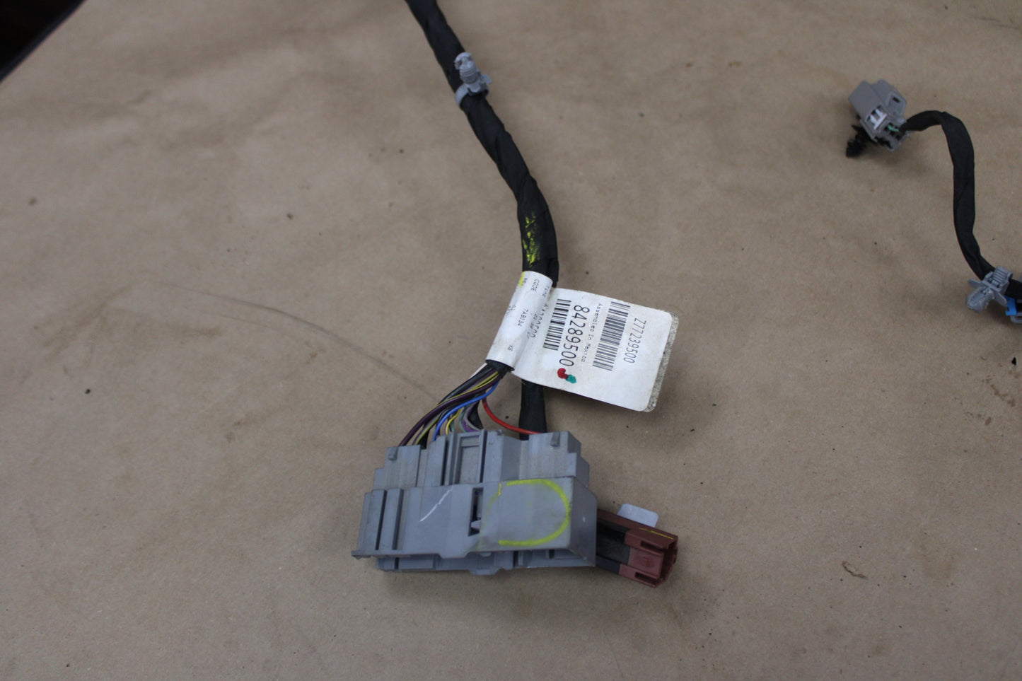 2017-2019 GMC Sierra Silverado Center Console Wire Wiring Harness 84289500