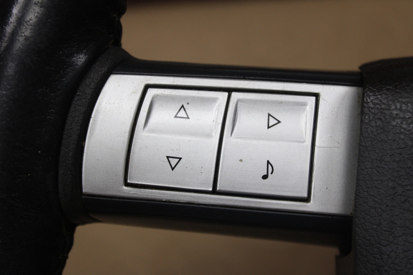 2006-2010 Chrysler 300C SRT8 Steering Wheel Horn Controls
