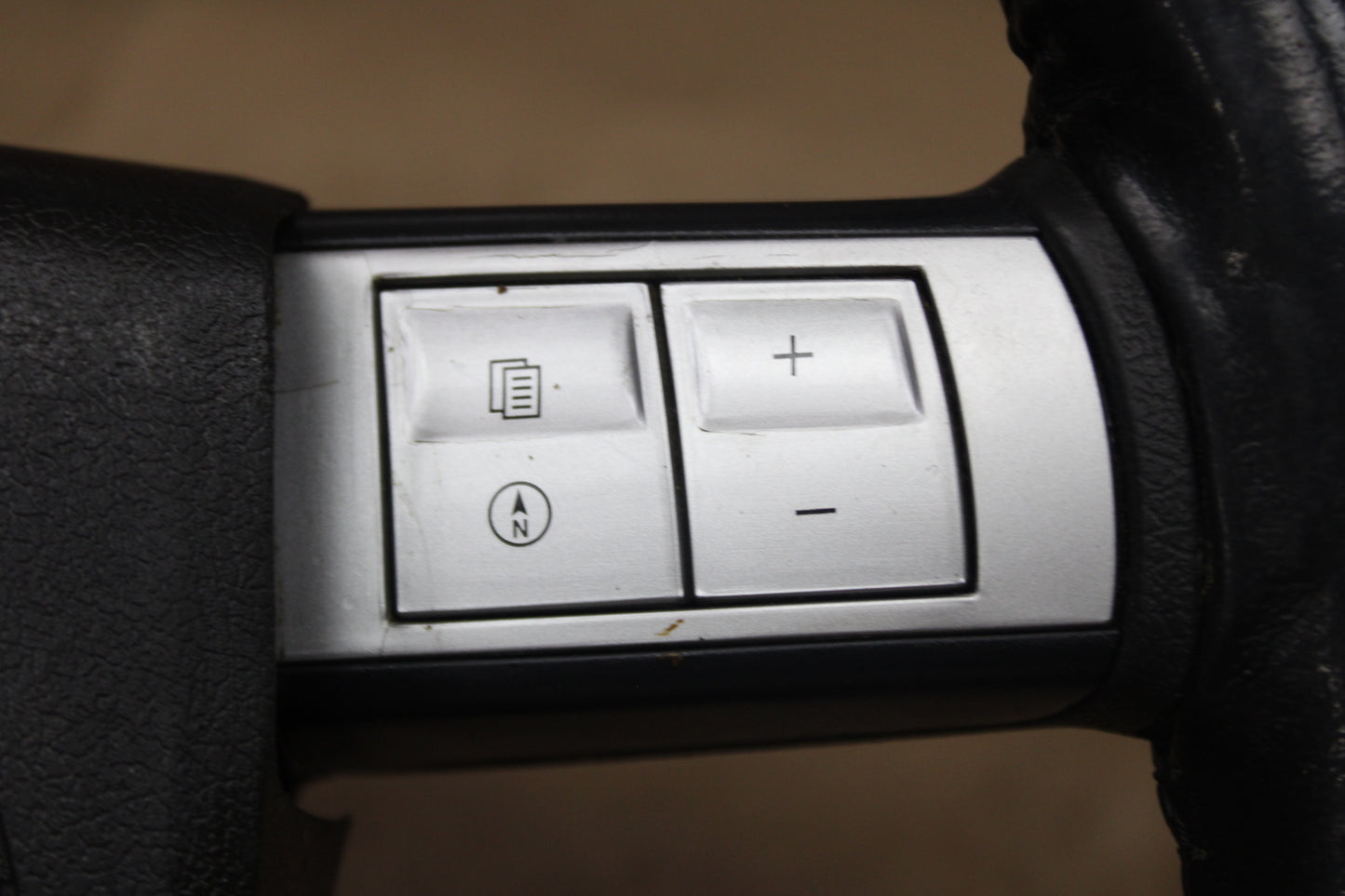 2006-2010 Chrysler 300C SRT8 Steering Wheel Horn Controls