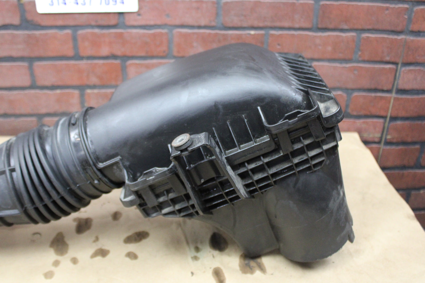 2007 Dodge Magnum RT 5.7 Charger 300C Air Intake Filter Box Cleaner Factory OEM