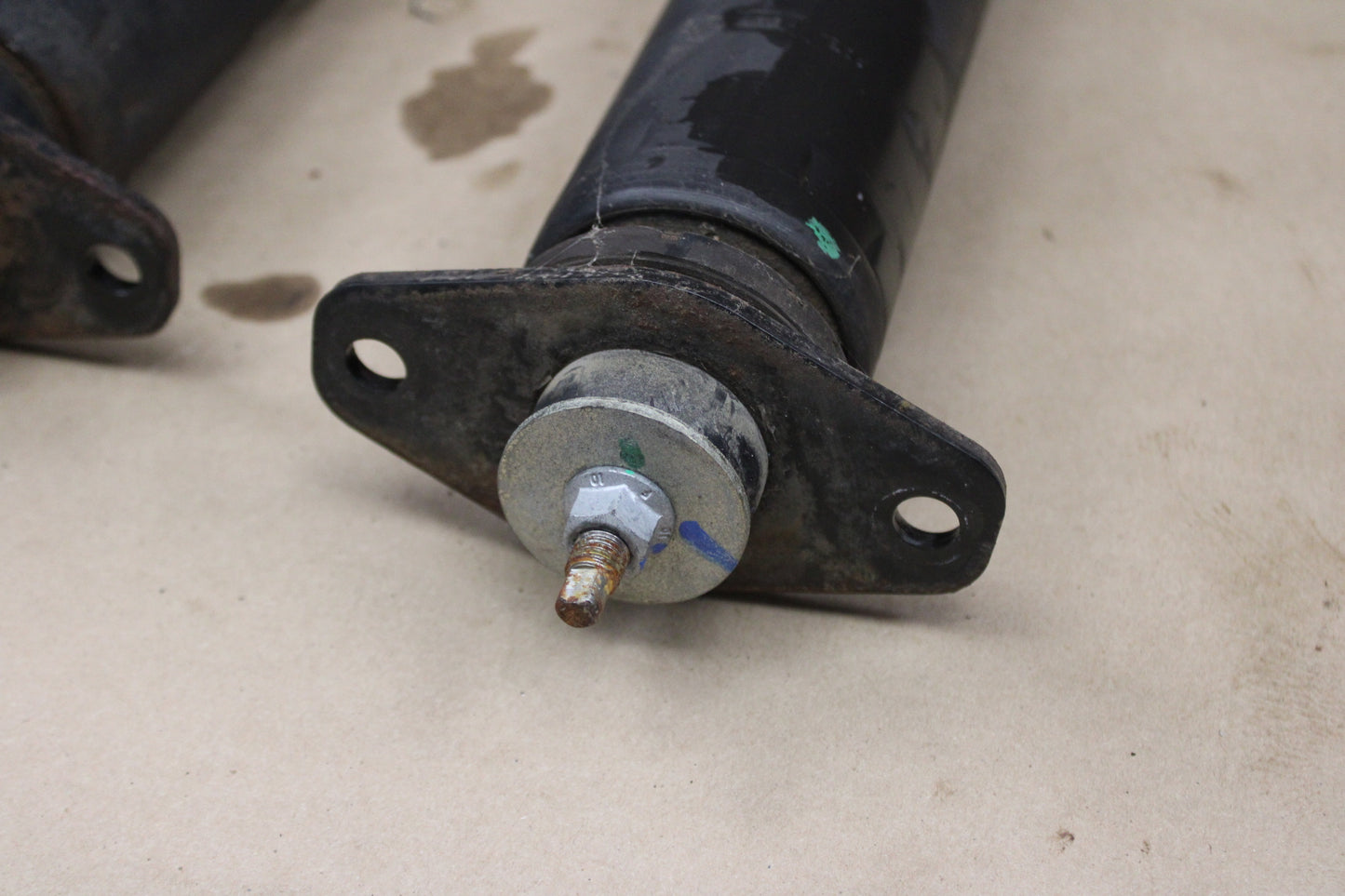 05-10 Chrysler 300C SRT8 SACHS OEM Rear Shock Absorber Strut Pair