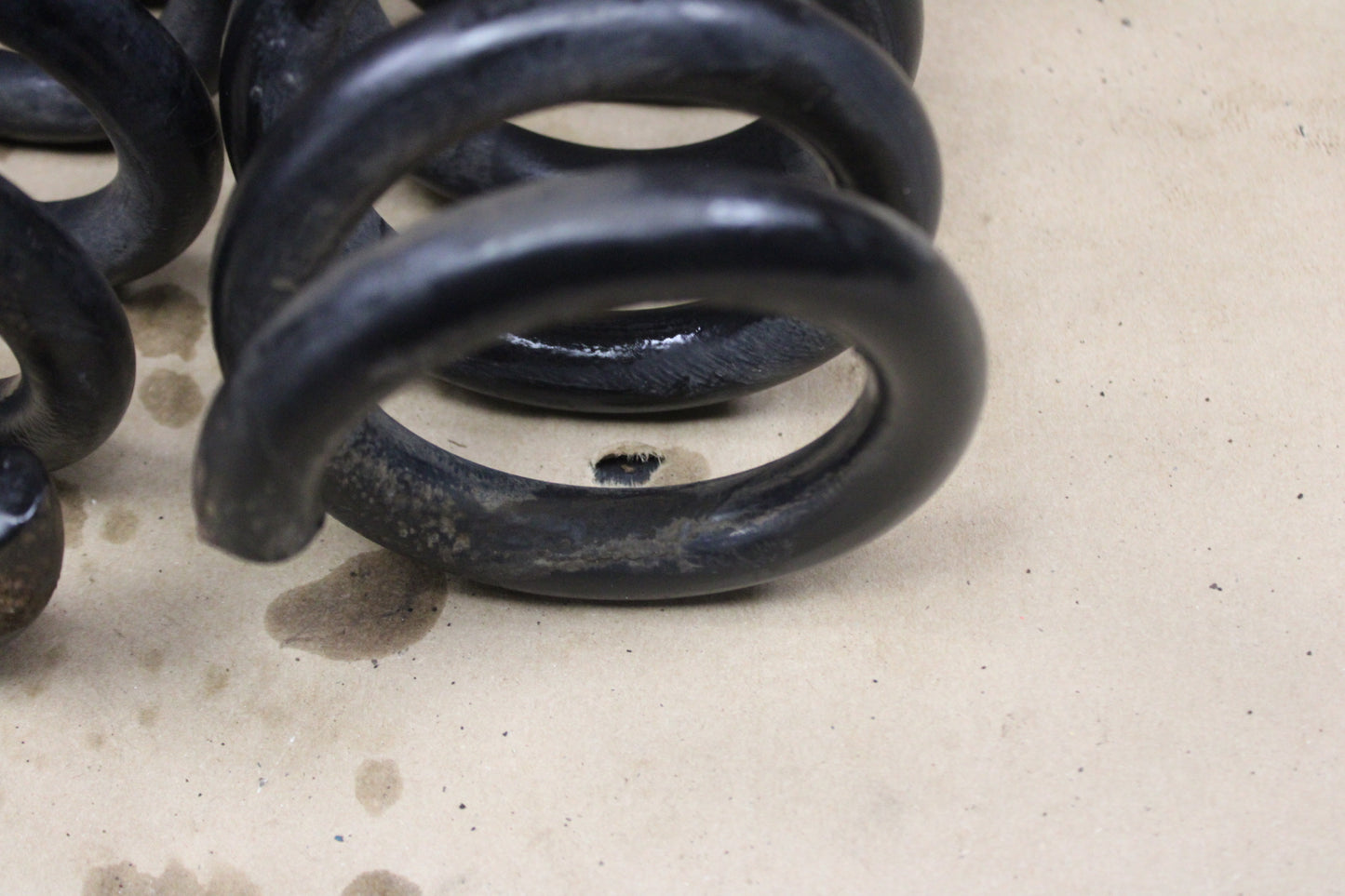 2005-2010 Chrysler 300 Dodge Magnum SRT8 Rear Coil Springs Pair