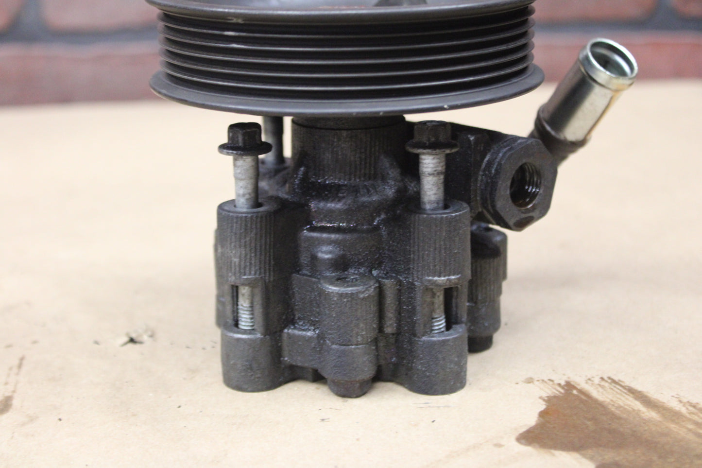 2005-2010 CHRYSLER 300C SRT8 6.1L OEM HYDRAULIC POWER STEERING OIL PUMP MOTOR