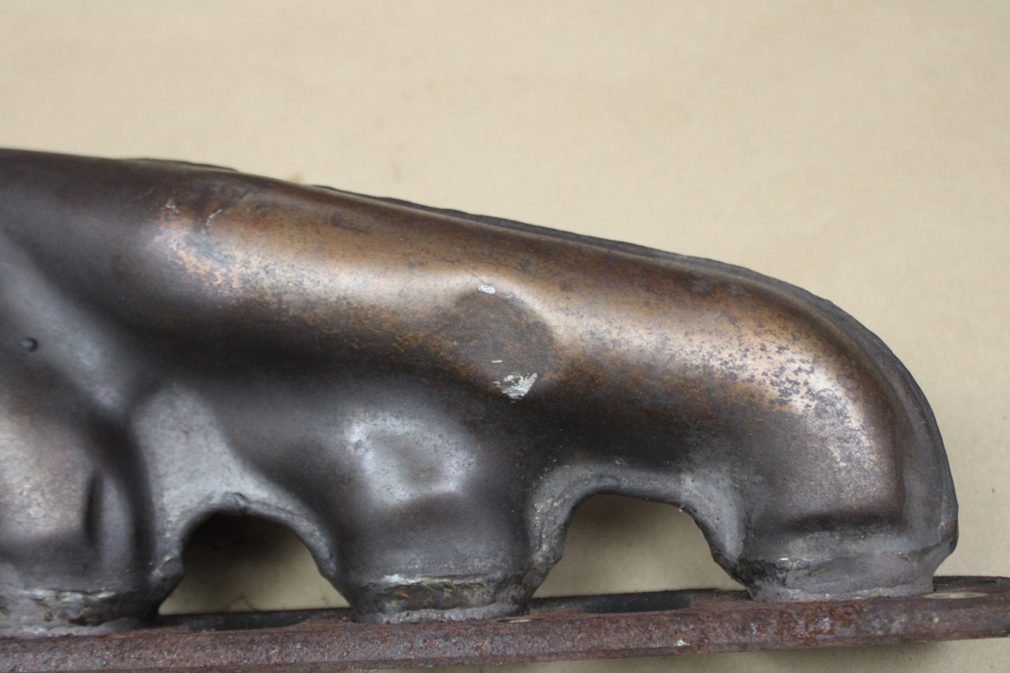 05-10 Mopar Challenger Charger 300C SRT8 6.1L Left Exhaust Manifold