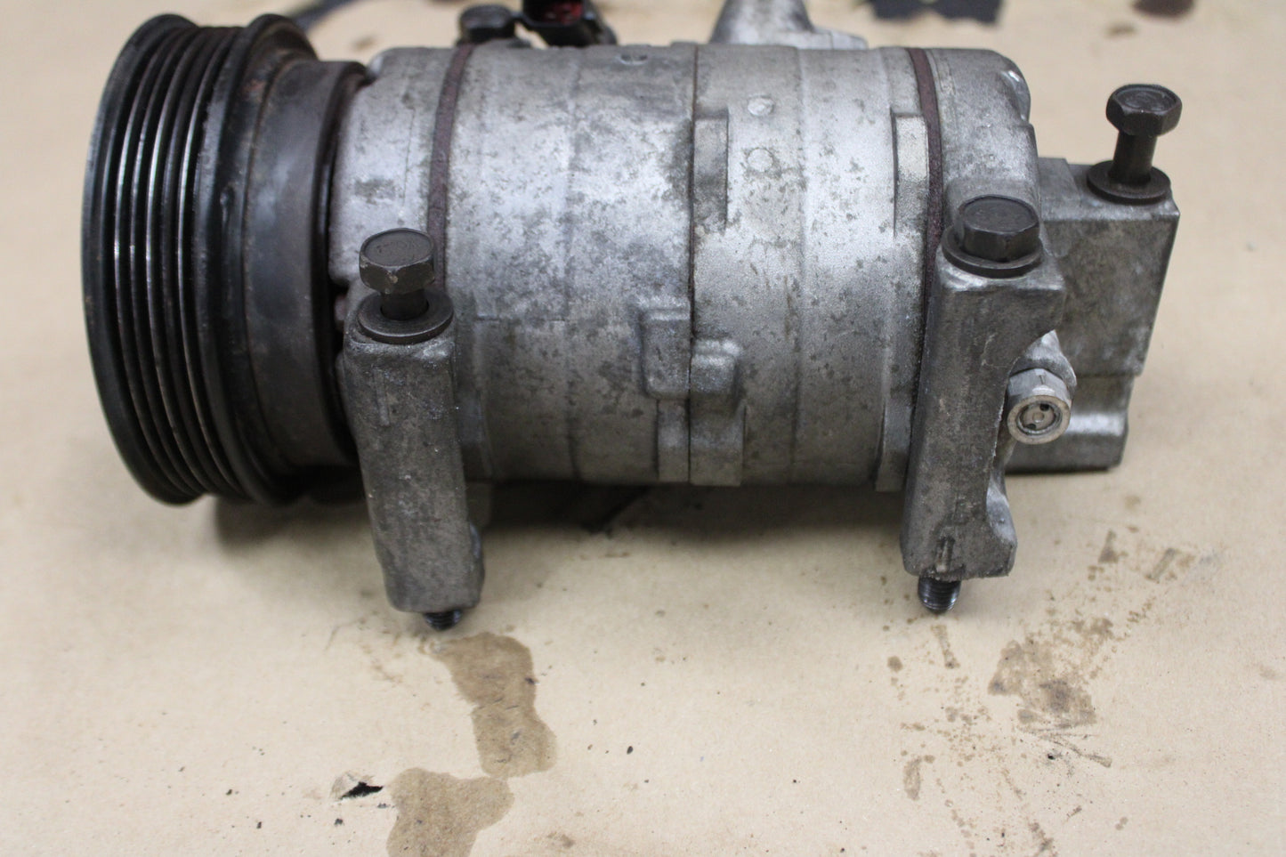 05-10 Chrysler 300C Dodge Charger Challenger SRT8 R/T A/C Compressor OEM Mopar