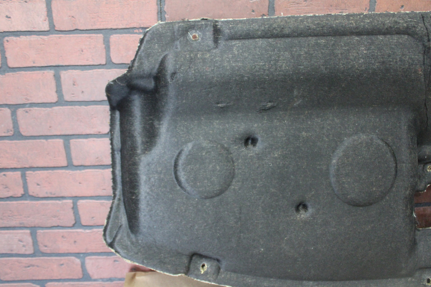 2006 CHRYSLER 300 REAR DECK SHELF SILENCER INSULATOR PANEL COVER