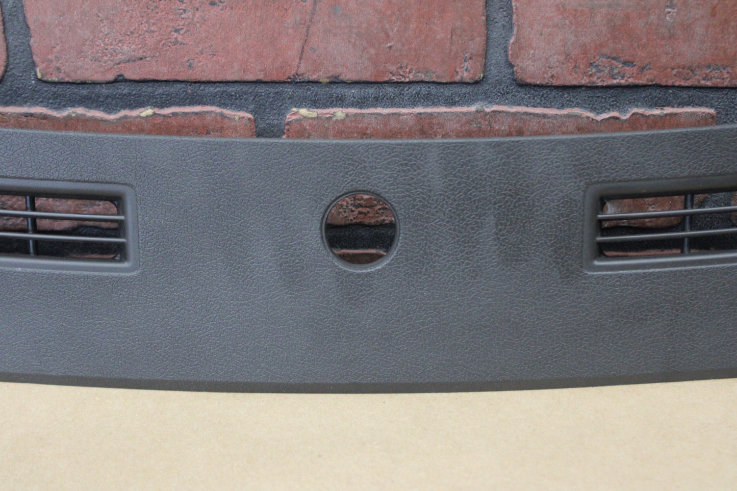 2005-2007 CHRYSLER 300 OEM DASHBOARD DEFROSTER TRIM PANEL VENT GRILLE